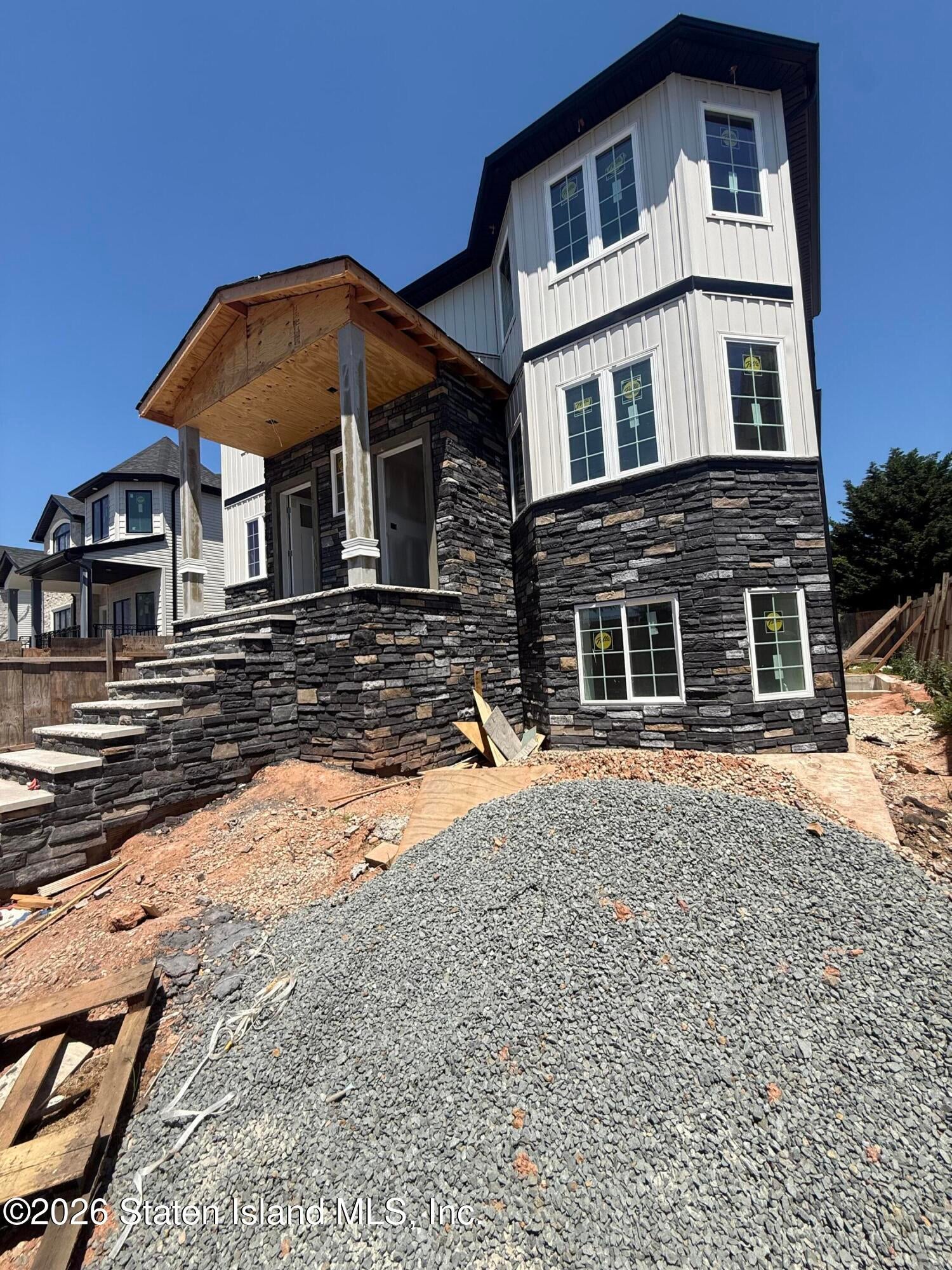 79 Goff Ave, Staten Island, NY 10309