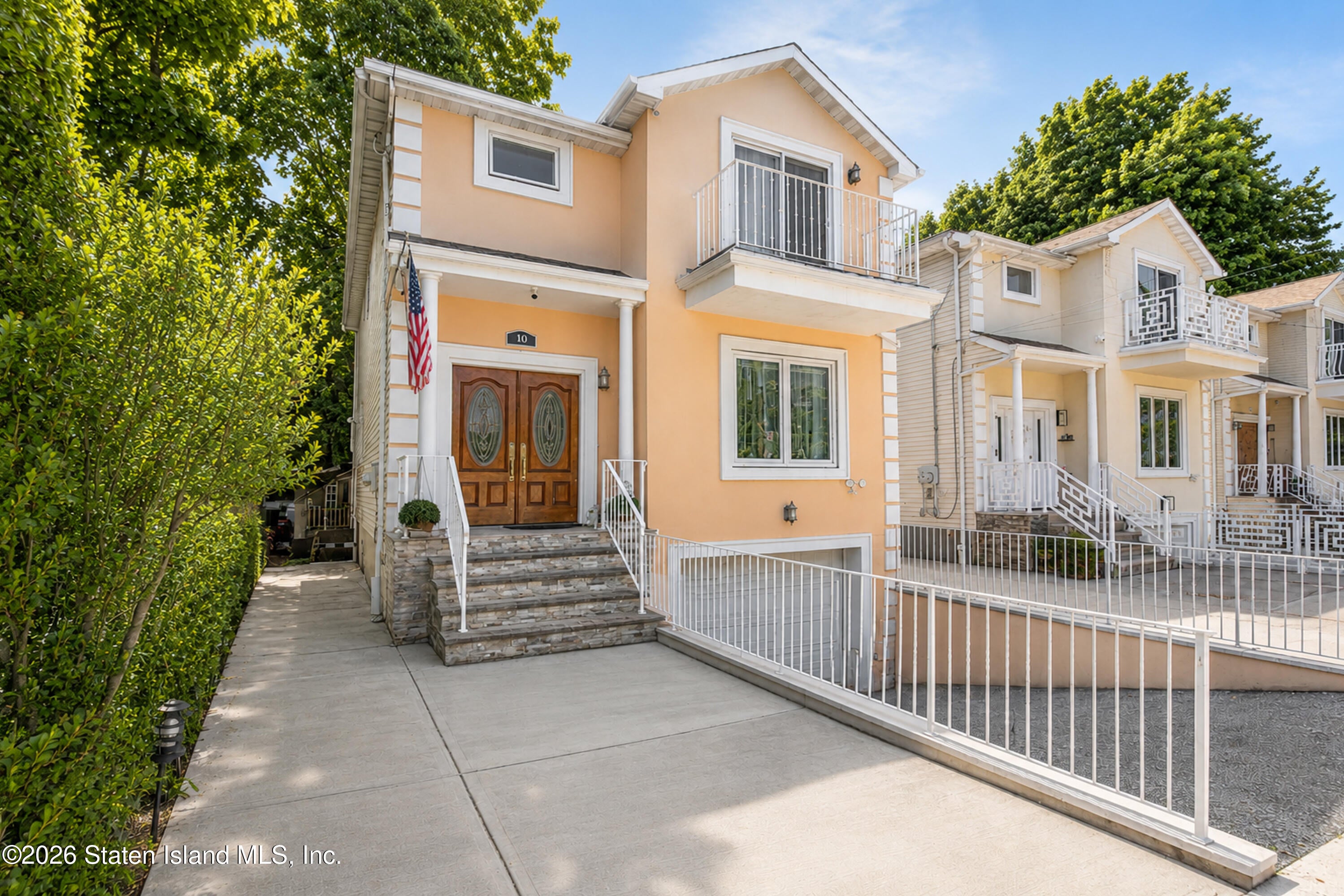 10 Andrease St, Staten Island, NY 10305 photo