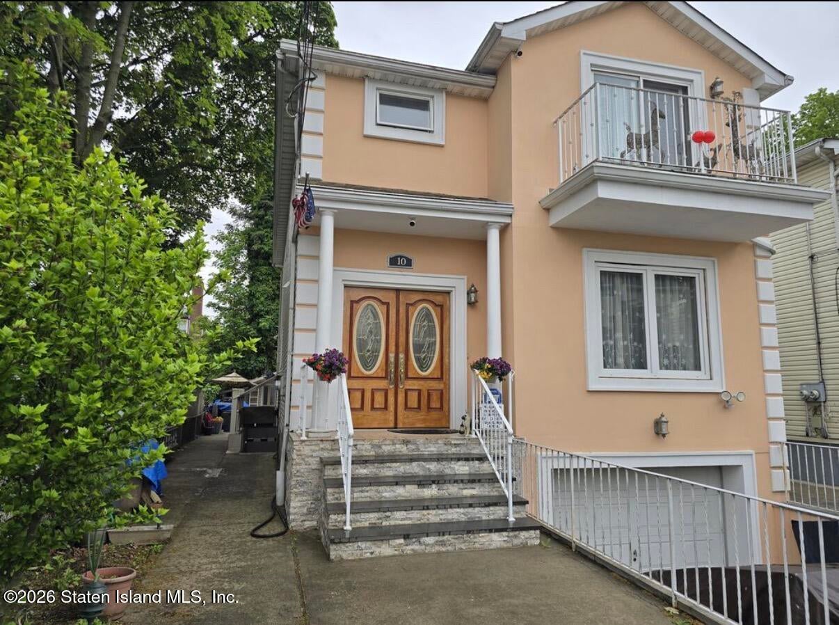 10 Andrease St, Staten Island, NY 10305 photo