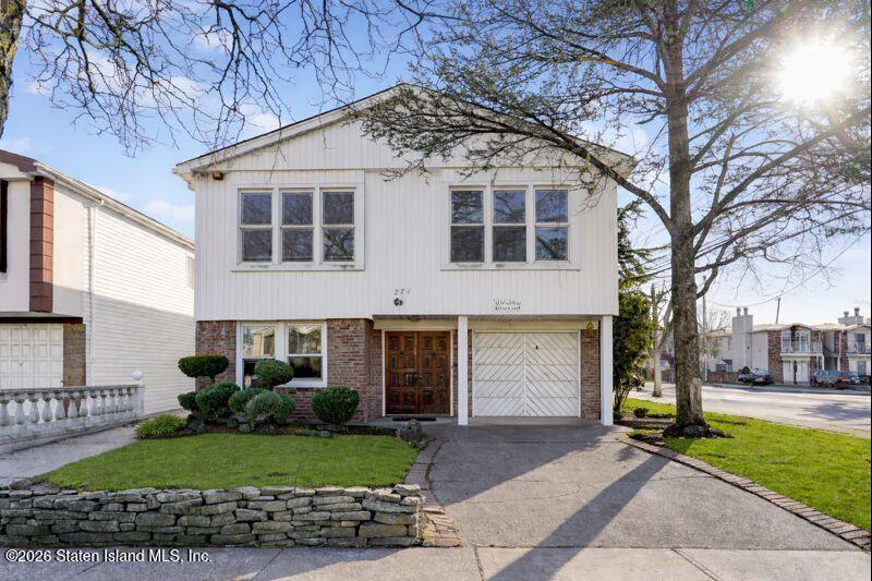271 Kelly Blvd, Staten Island, NY 10314