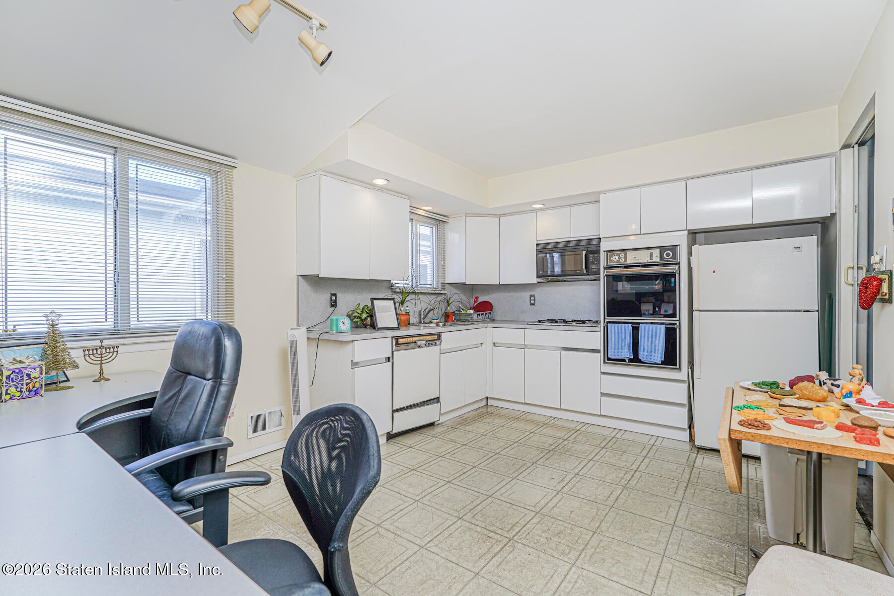 271 Kelly Blvd, Staten Island, NY 10314 photo