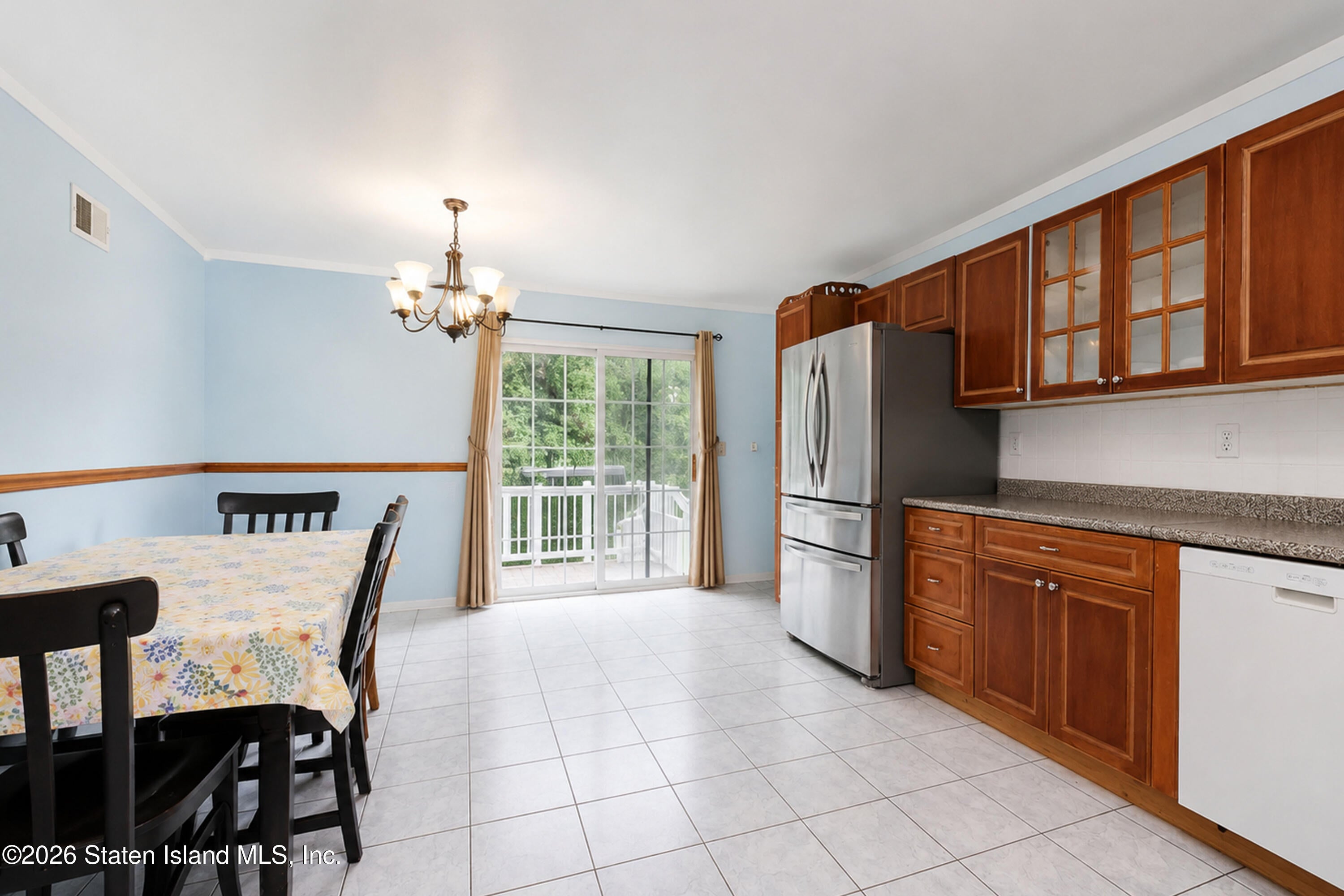 39 Gloria Ct, Staten Island, NY 10302 photo