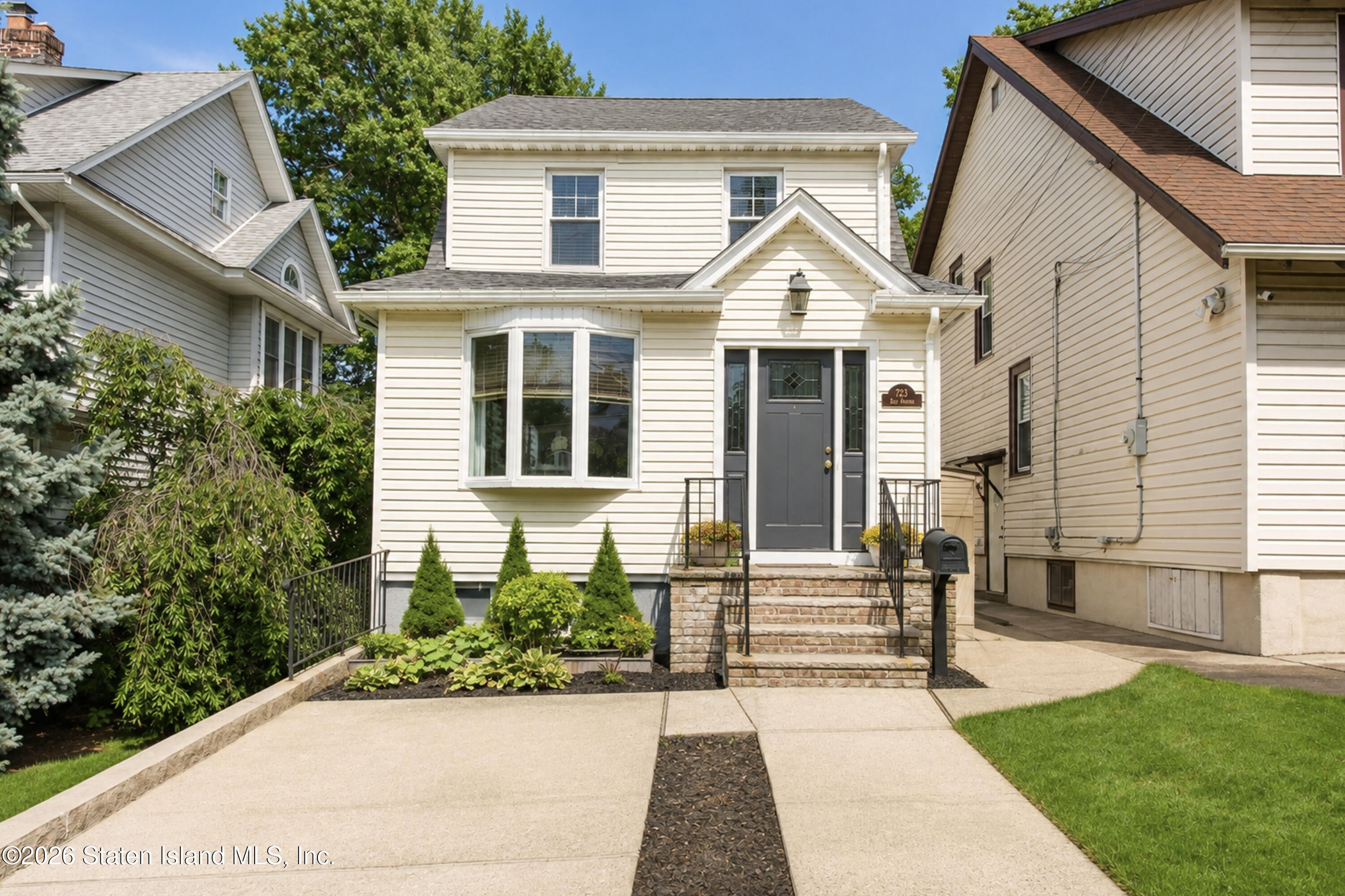723 Bard Ave, Staten Island, NY 10310