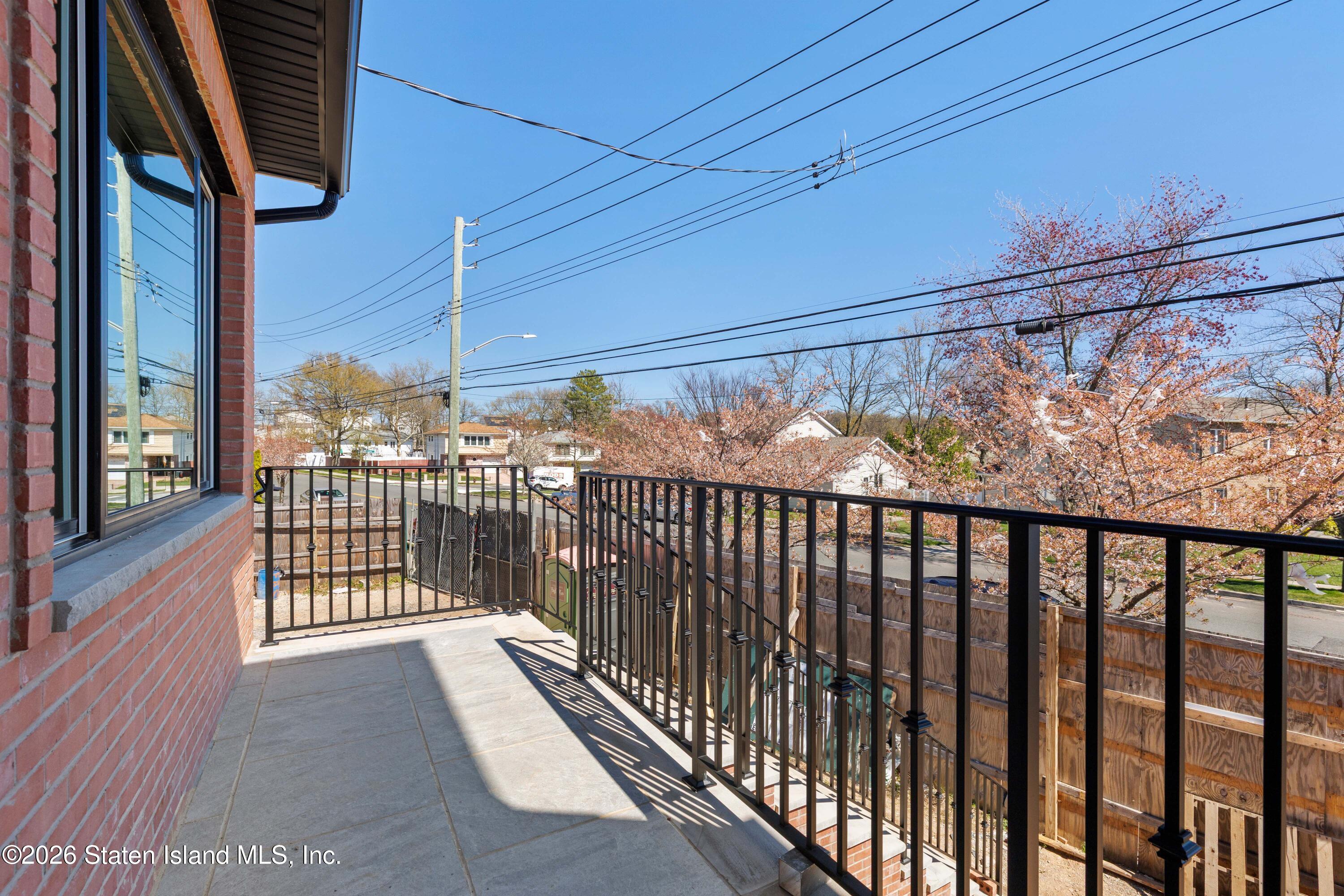 1014 Annadale Rd, Staten Island, NY 10312 photo