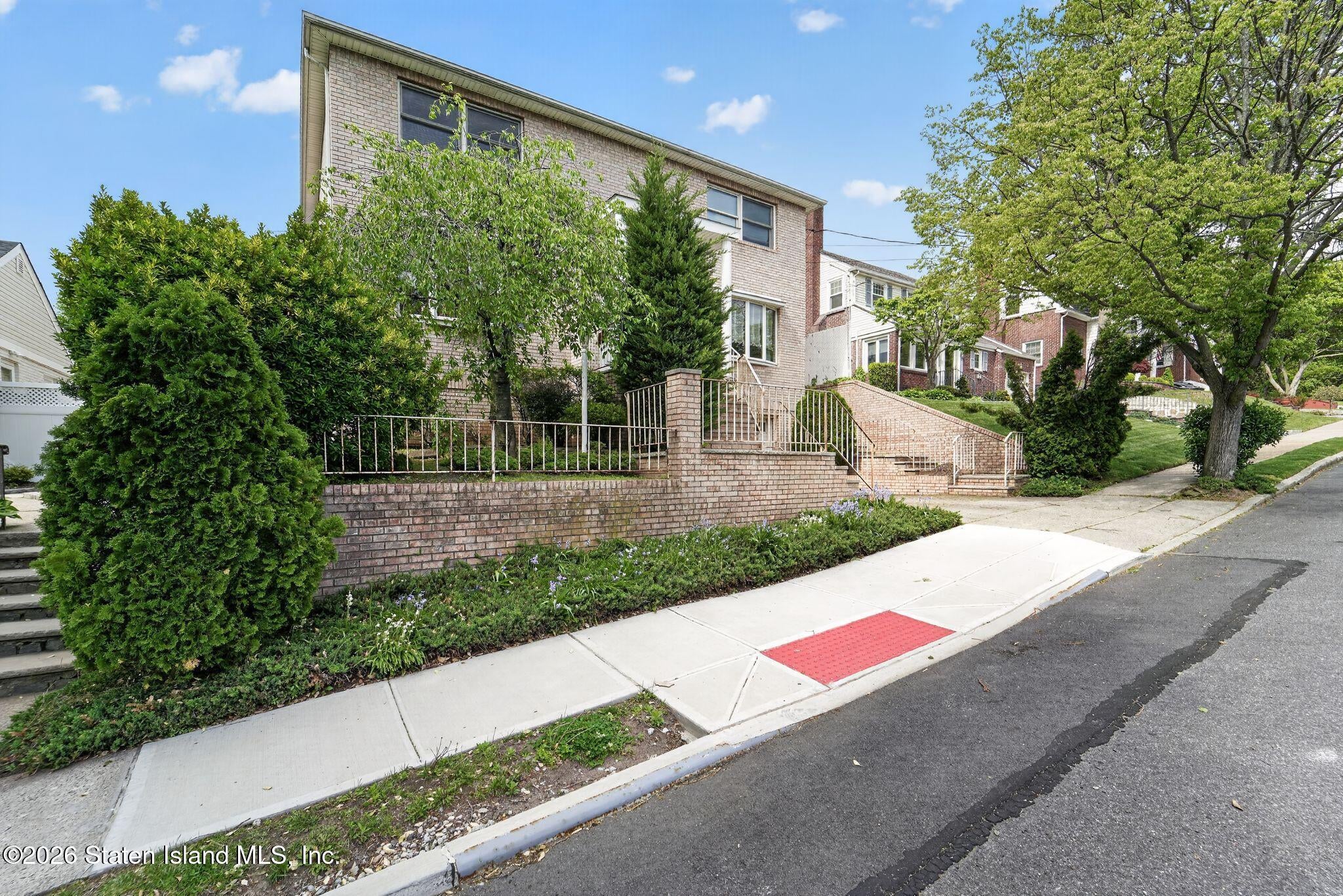 19 Sanford Pl, Staten Island, NY 10314 photo