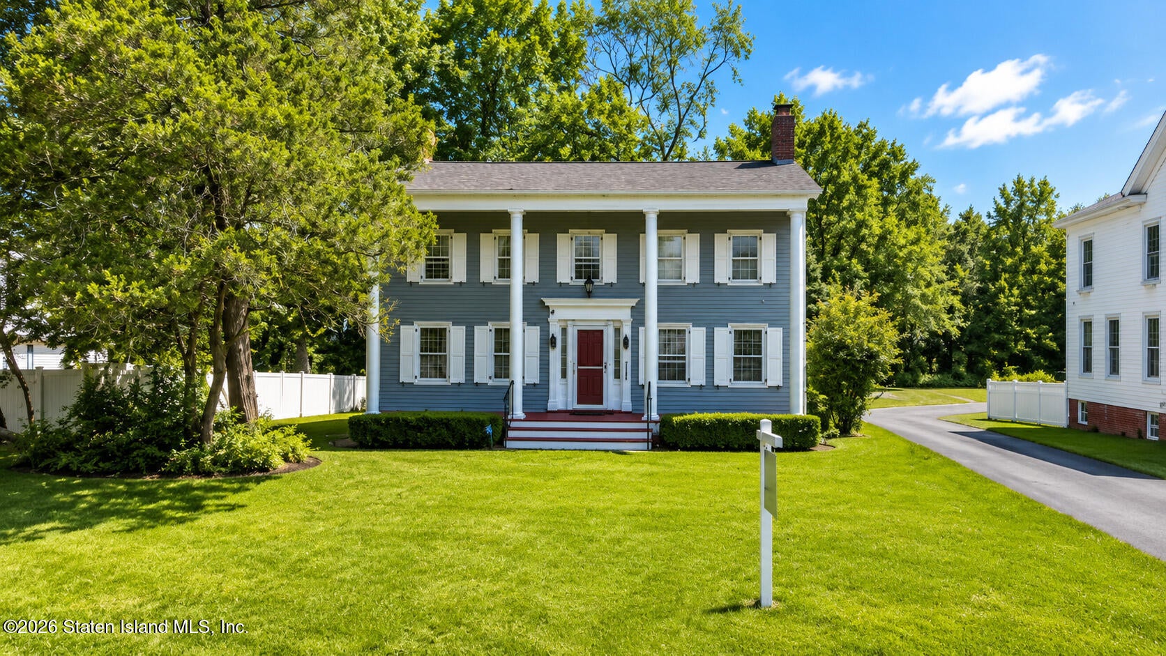 6138 Amboy Rd, Staten Island, NY 10309