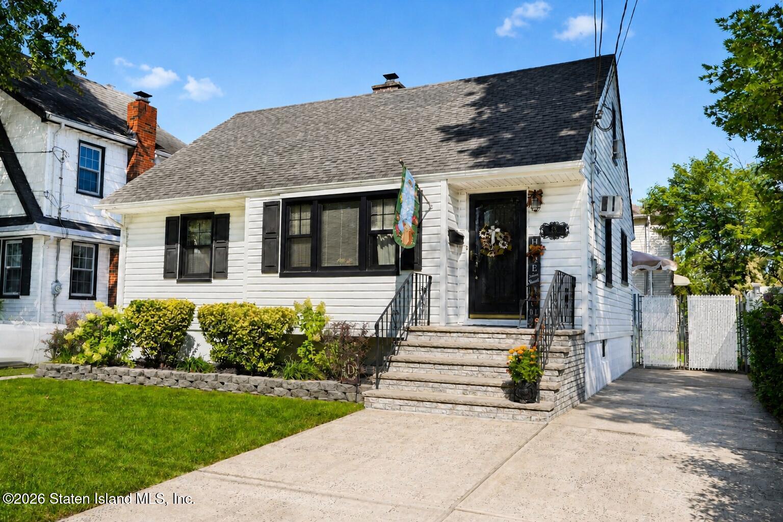 95 Howton Ave, Staten Island, NY 10308 photo