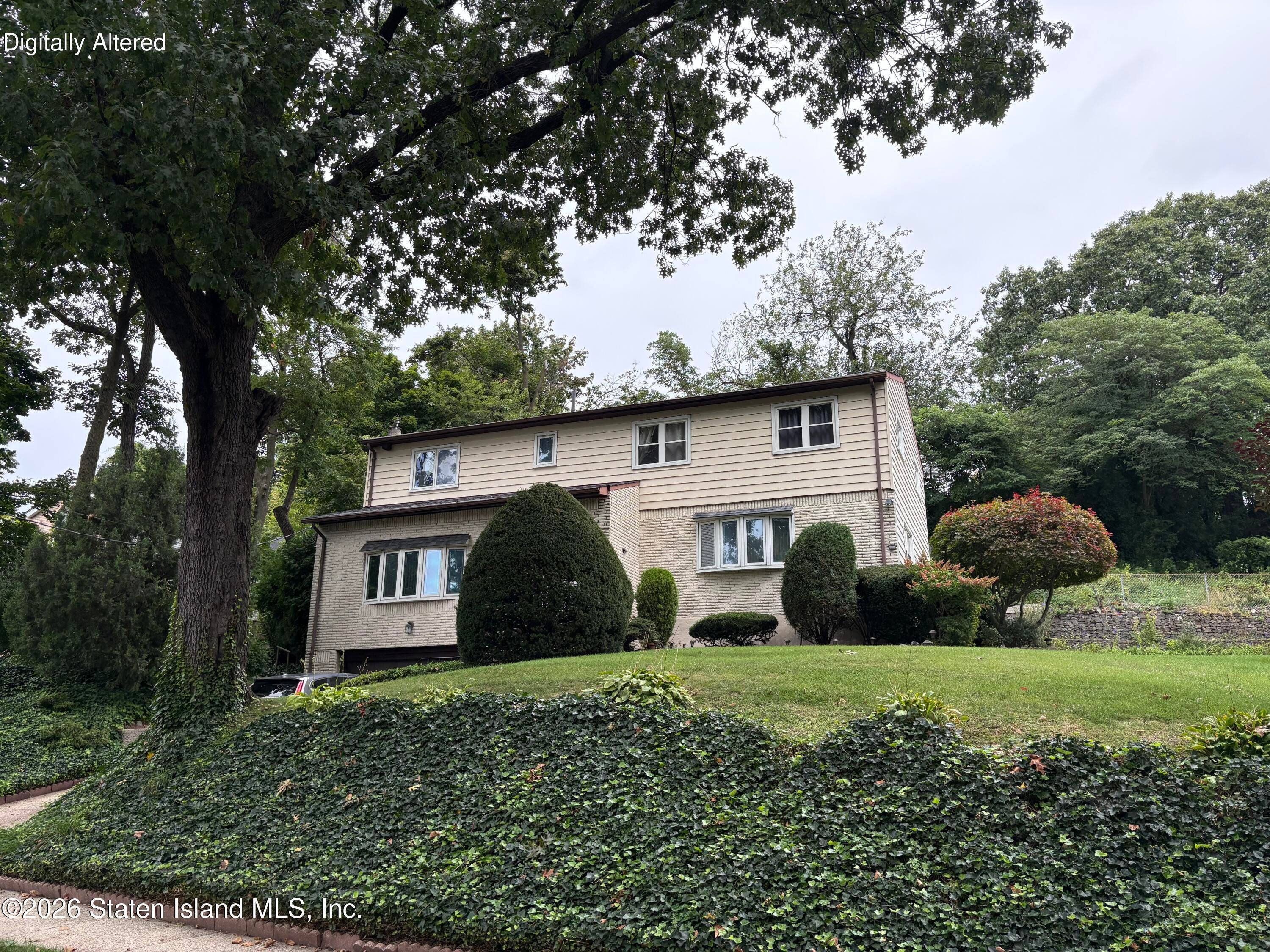 51 Nixon Ave, Staten Island, NY 10304