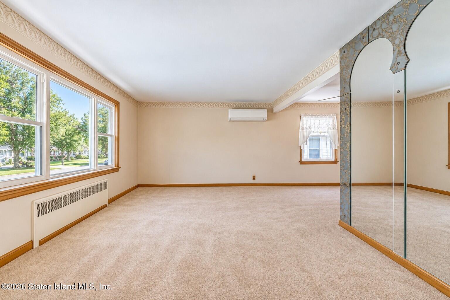 94 Cedar Ave, Staten Island, NY 10305 photo