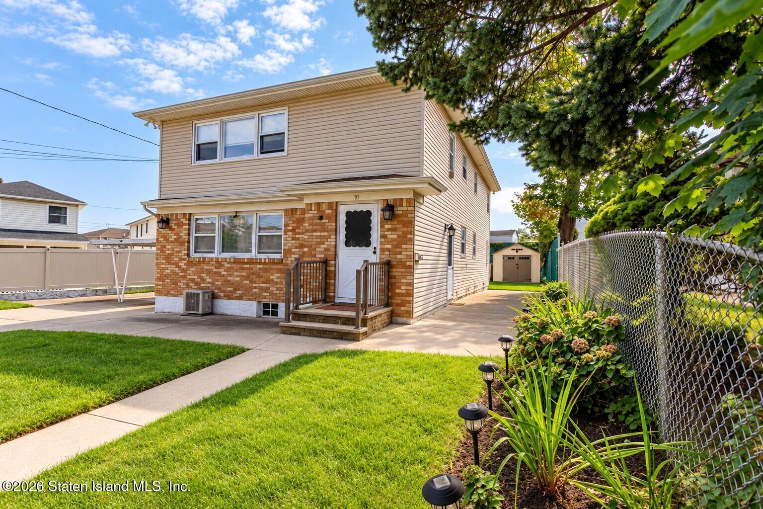 94 Cedar Ave, Staten Island, NY 10305 photo