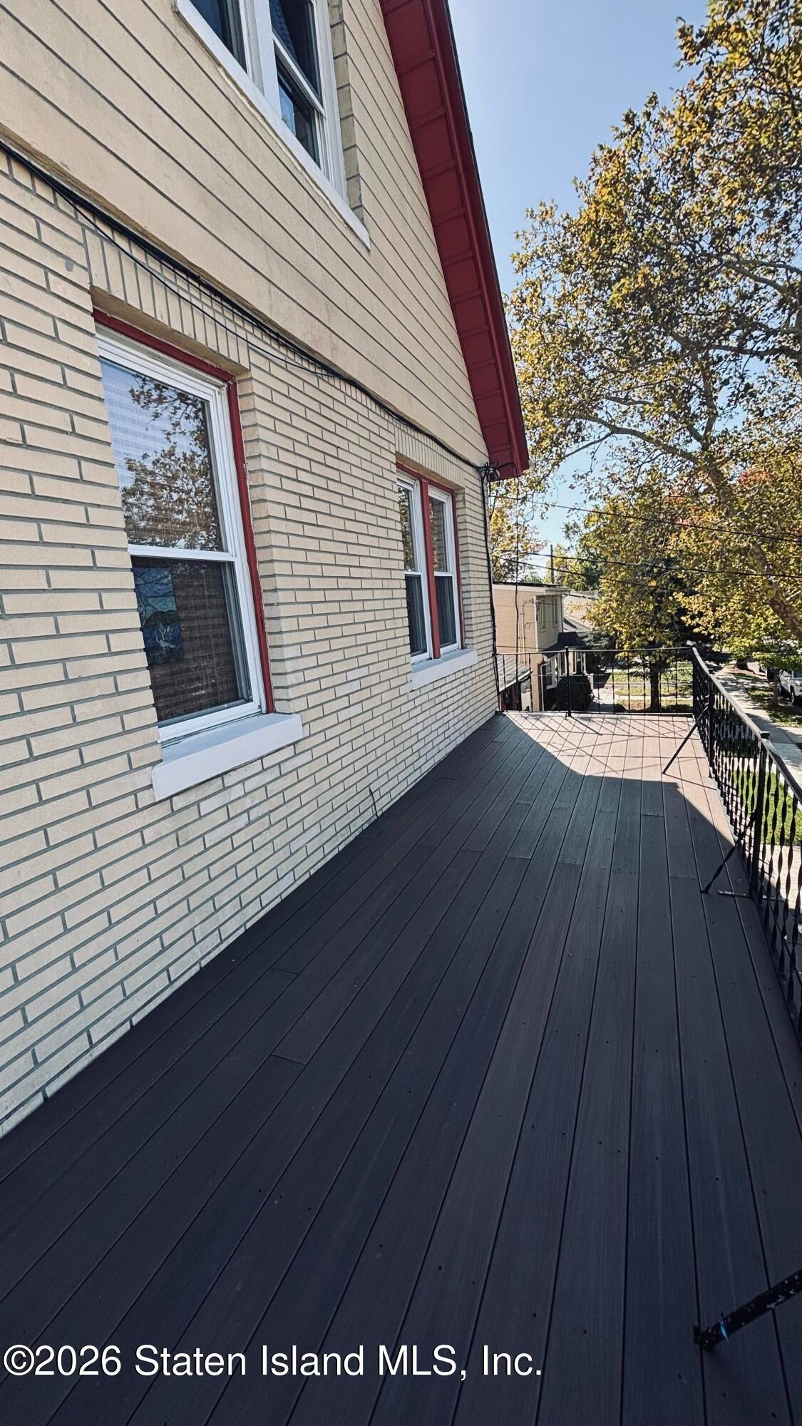 112 Laconia Ave, Staten Island, NY 10305 photo