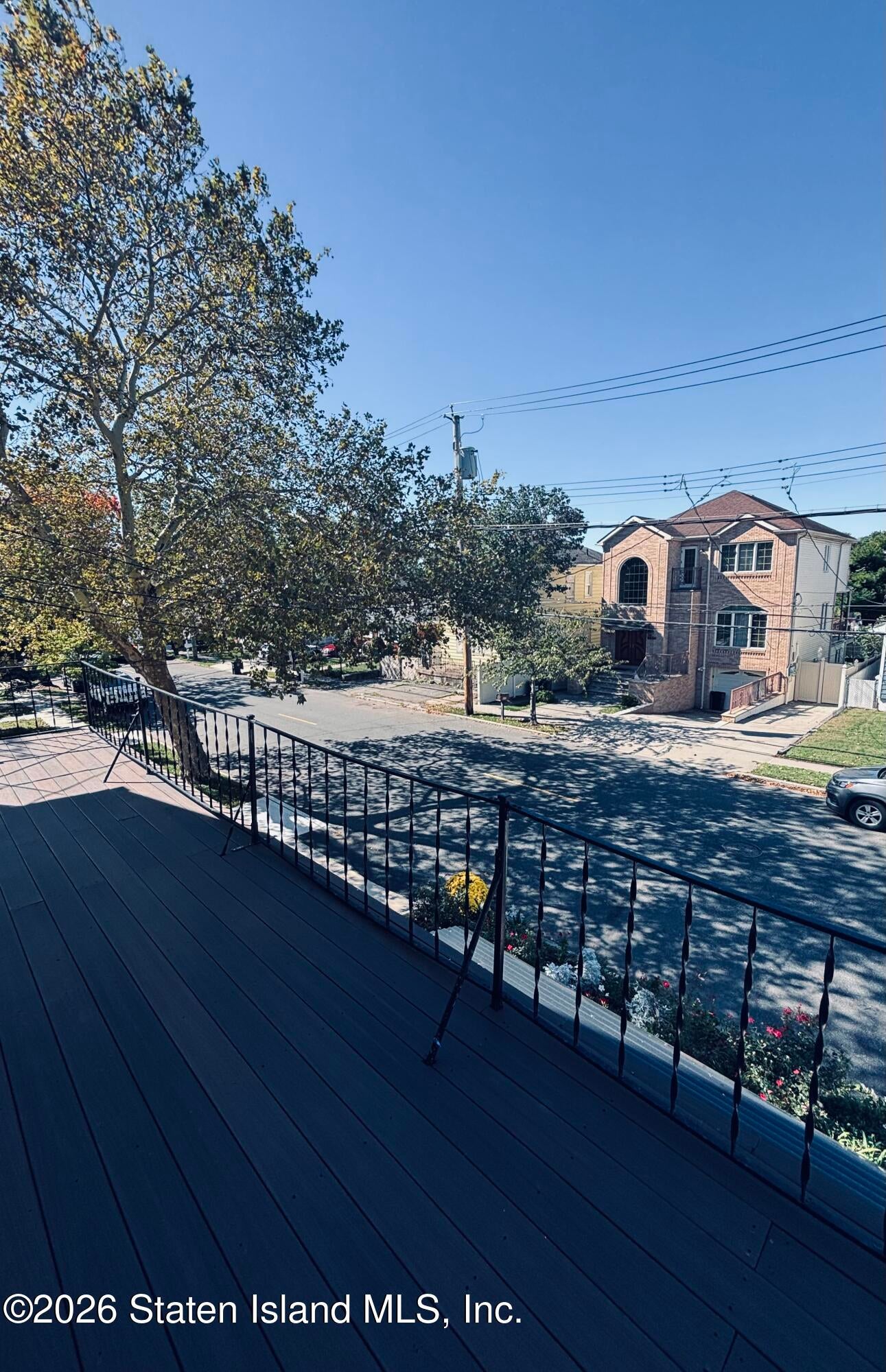 112 Laconia Ave, Staten Island, NY 10305 photo