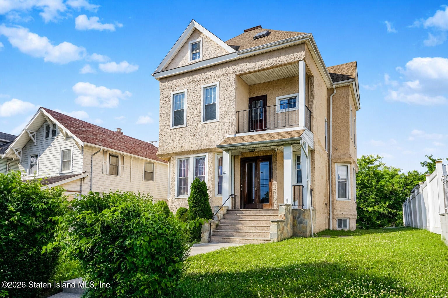 69 Narrows Rd, Staten Island, NY 10305 photo