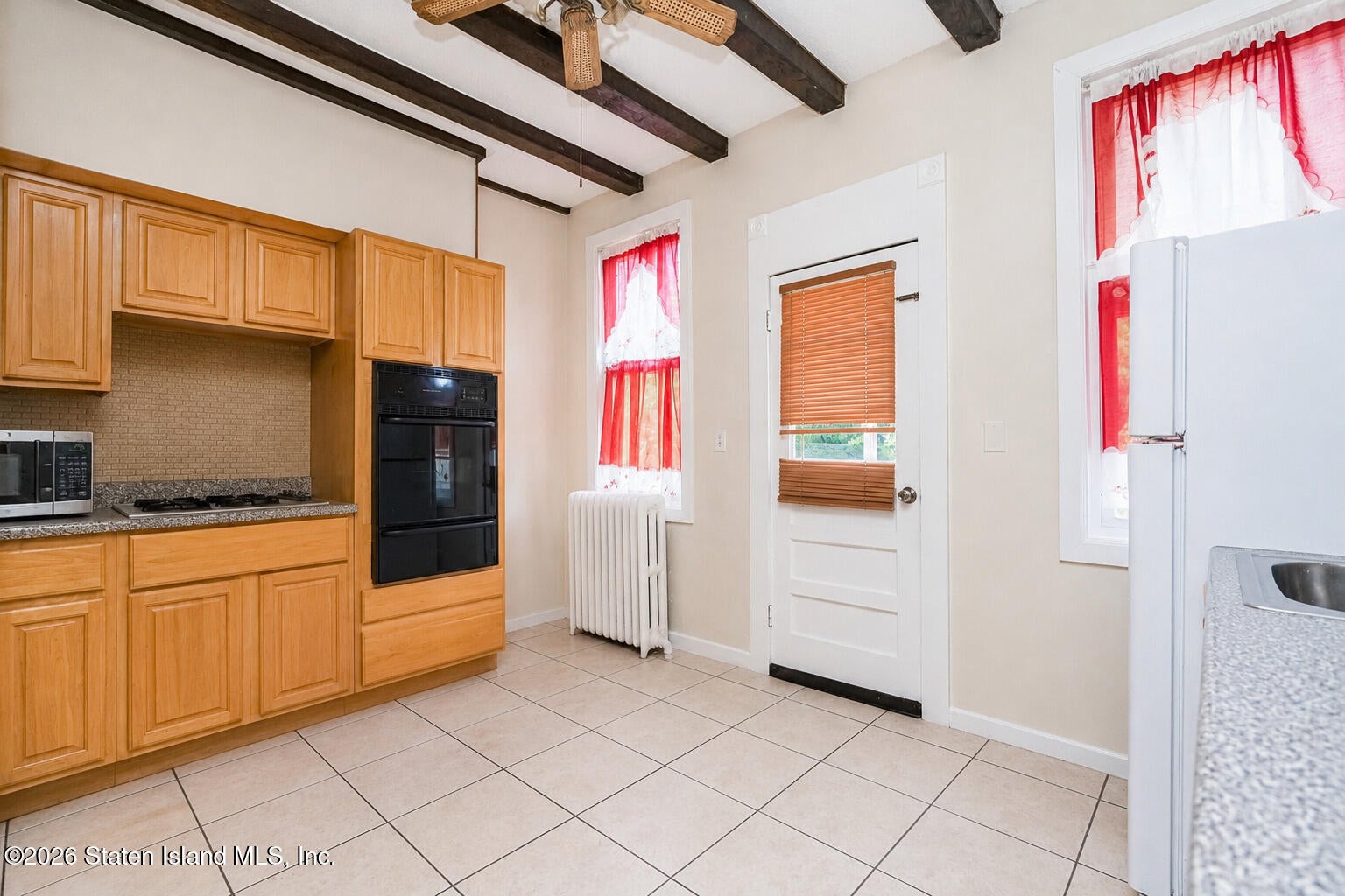 69 Narrows Rd, Staten Island, NY 10305 photo