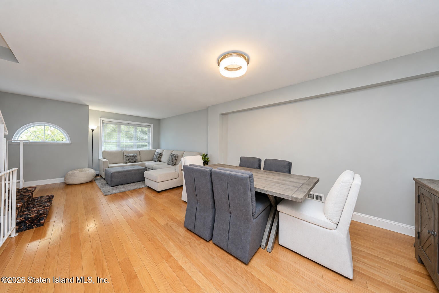 392 Wilcox St, Staten Island, NY 10303 photo
