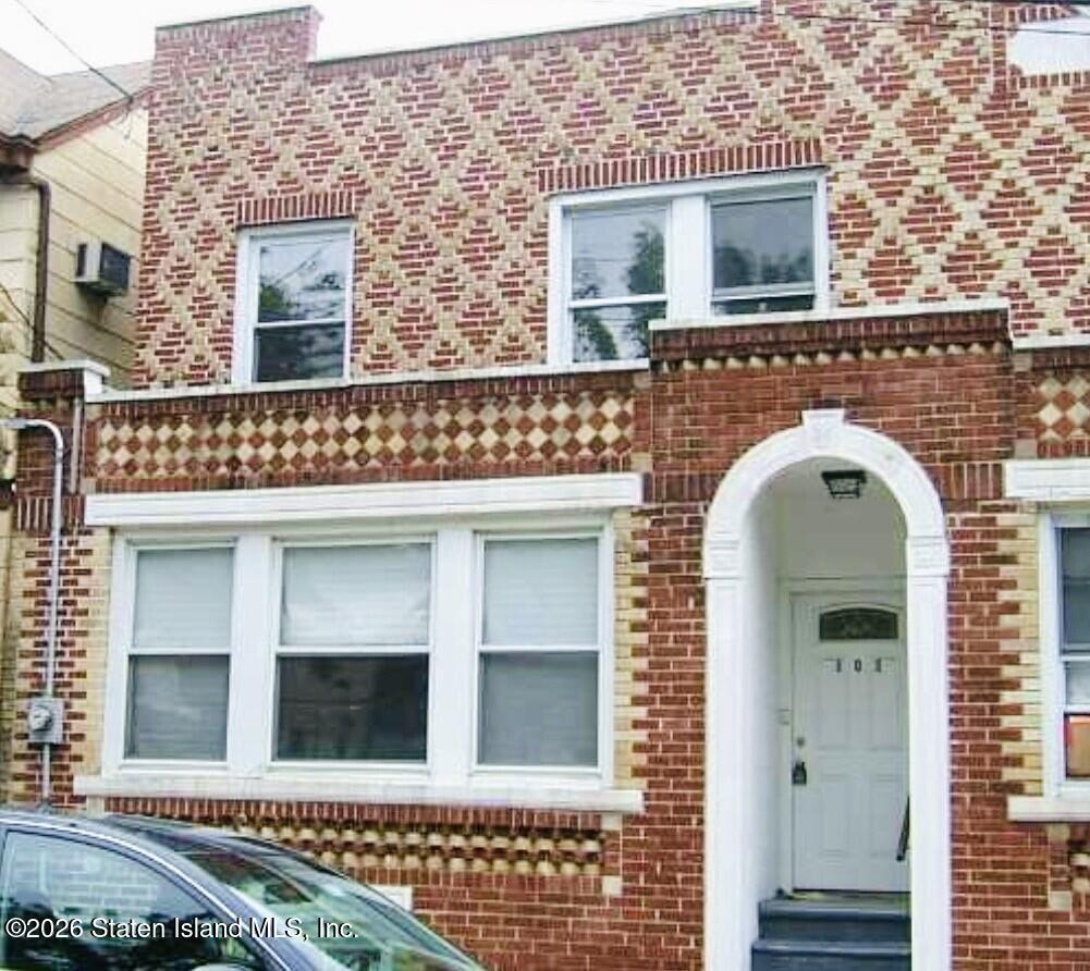 103 Monroe Ave, Staten Island, NY 10301