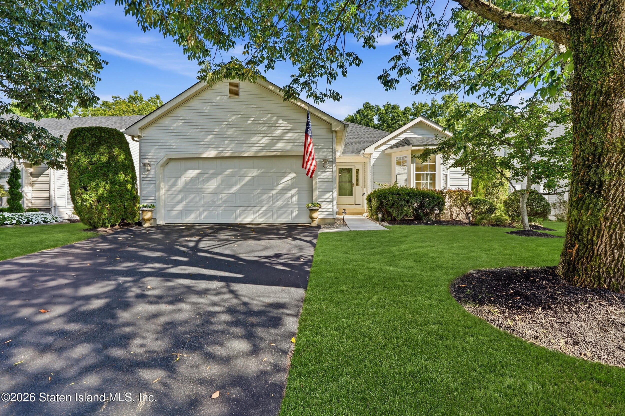 9 Sandhurst Rd, Lakewood, NJ 08701