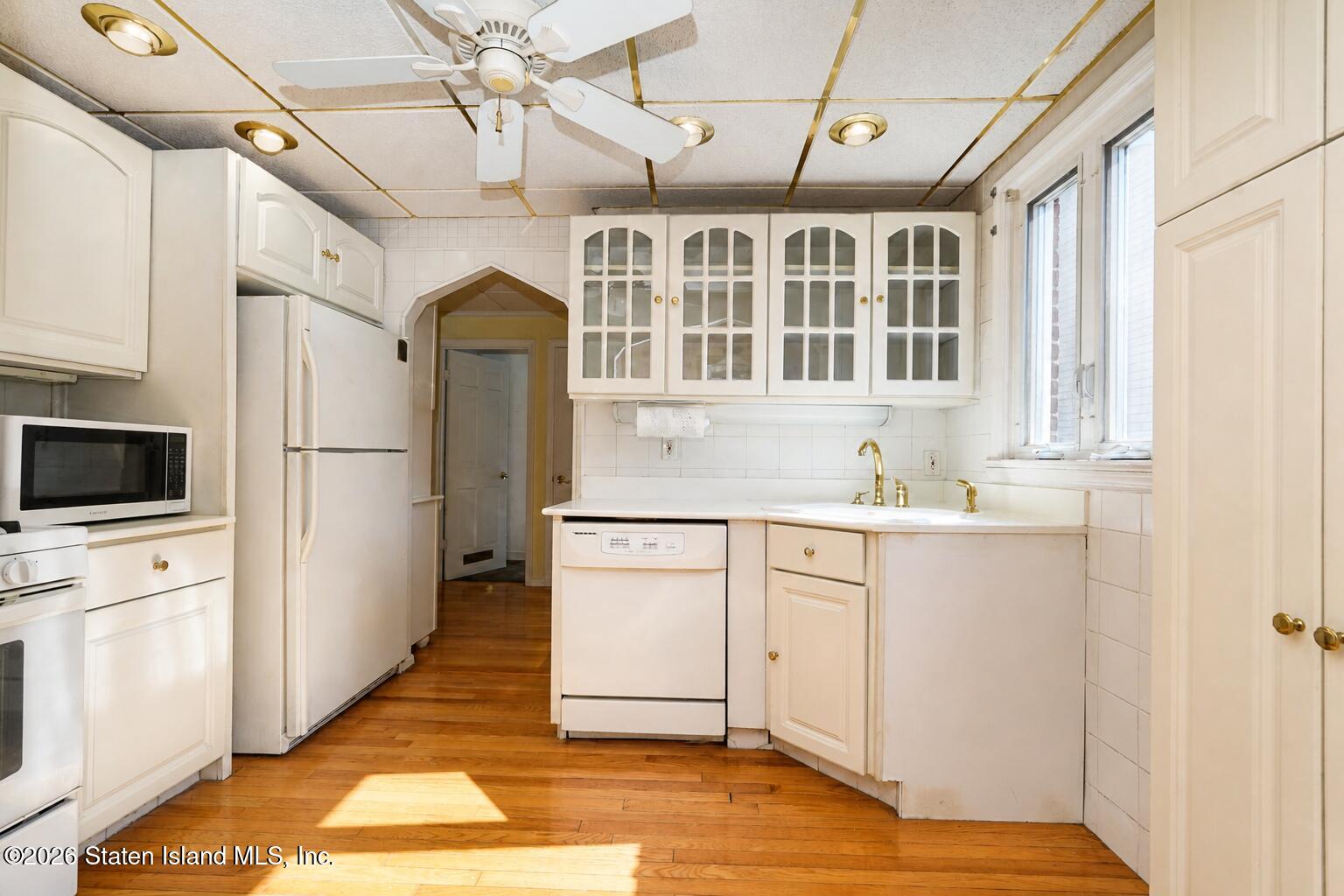 27 Tabb Pl, Staten Island, NY 10302 photo