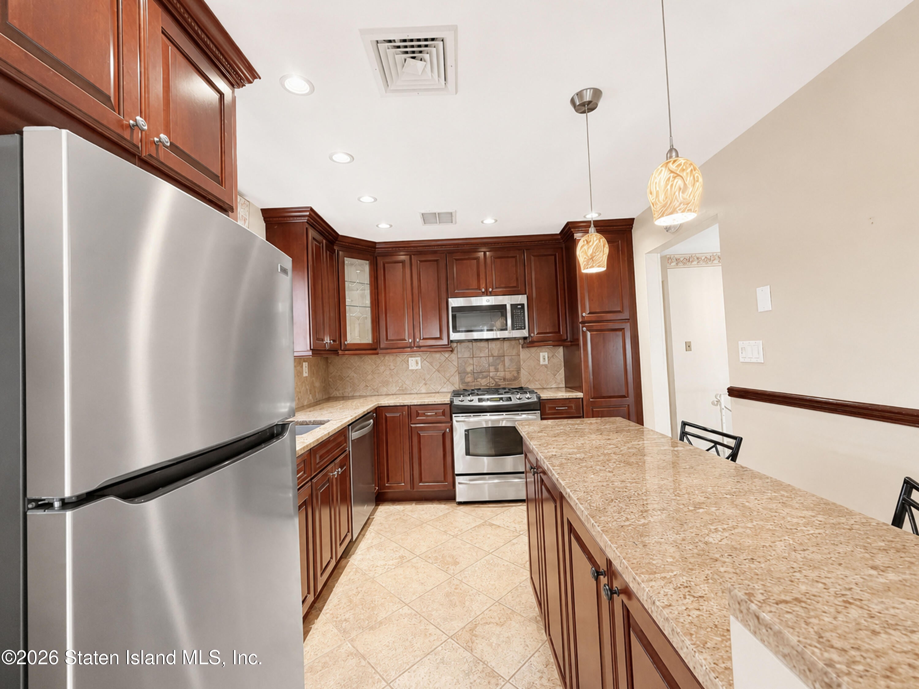 89 Evergreen St, Staten Island, NY 10308 photo