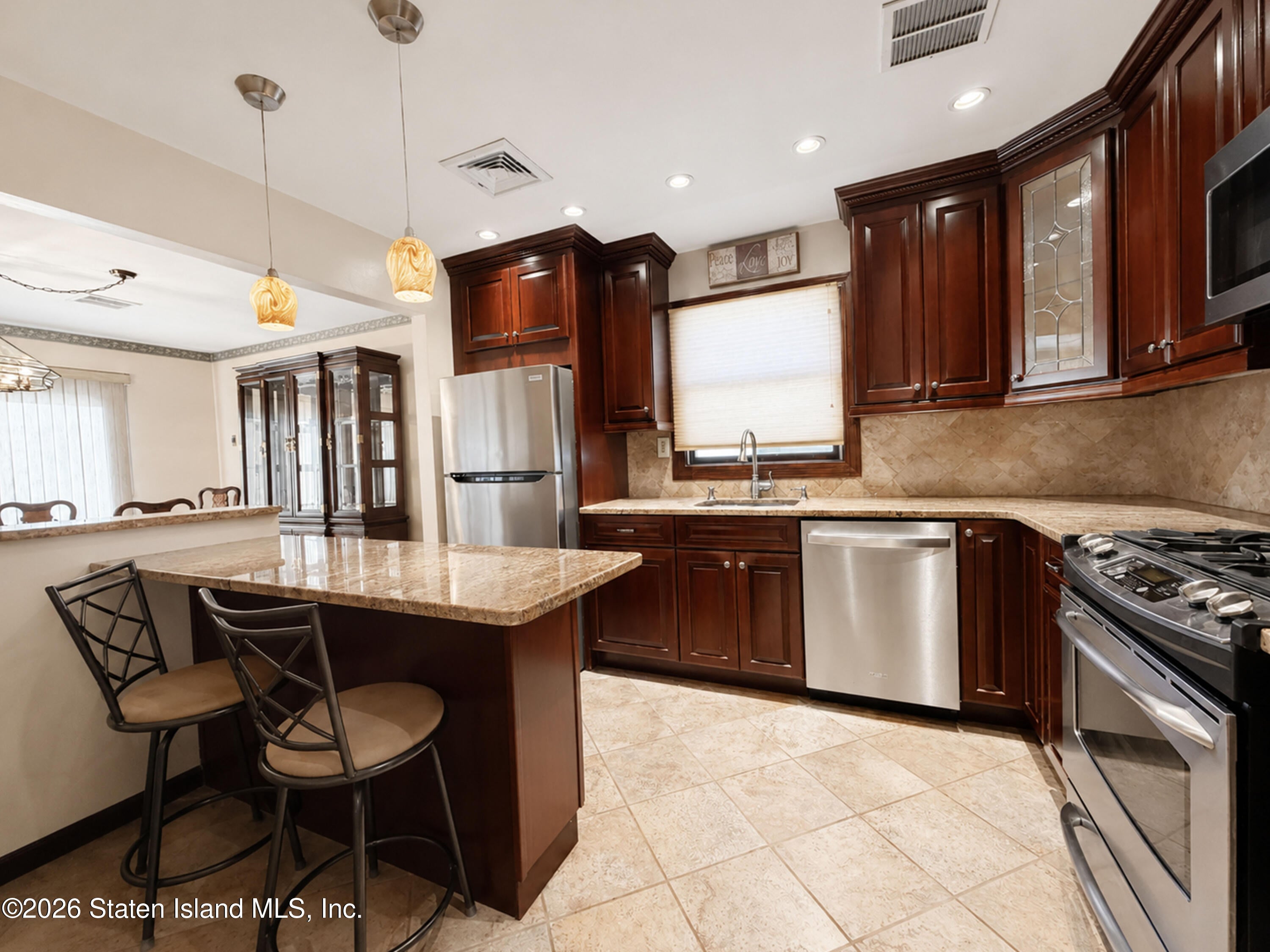 89 Evergreen St, Staten Island, NY 10308 photo