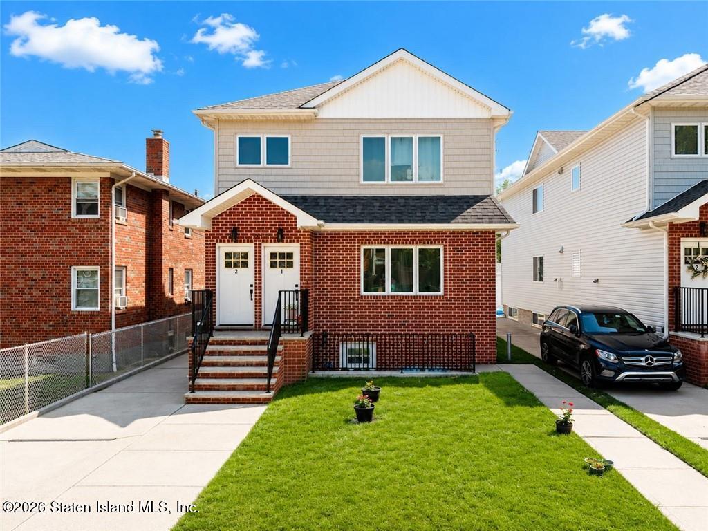 151 Vermont Ave, Staten Island, NY 10305