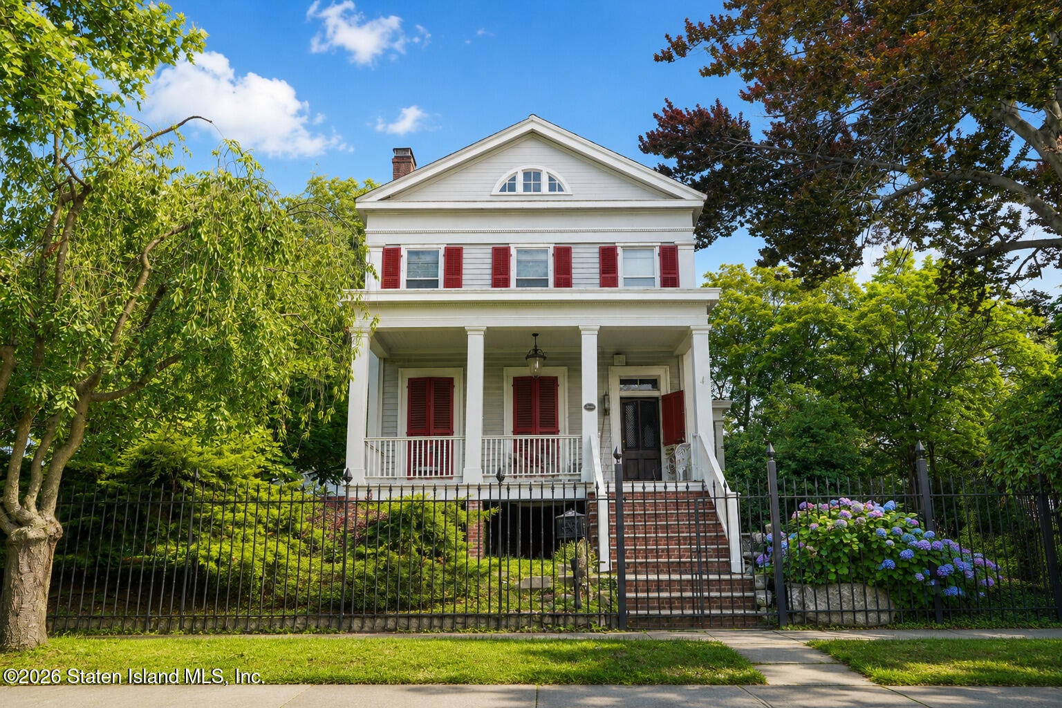 92 Harrison St, Staten Island, NY 10304