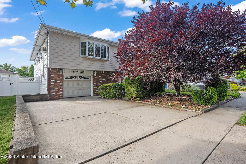 98 Figurea Ave, Staten Island, NY 10312