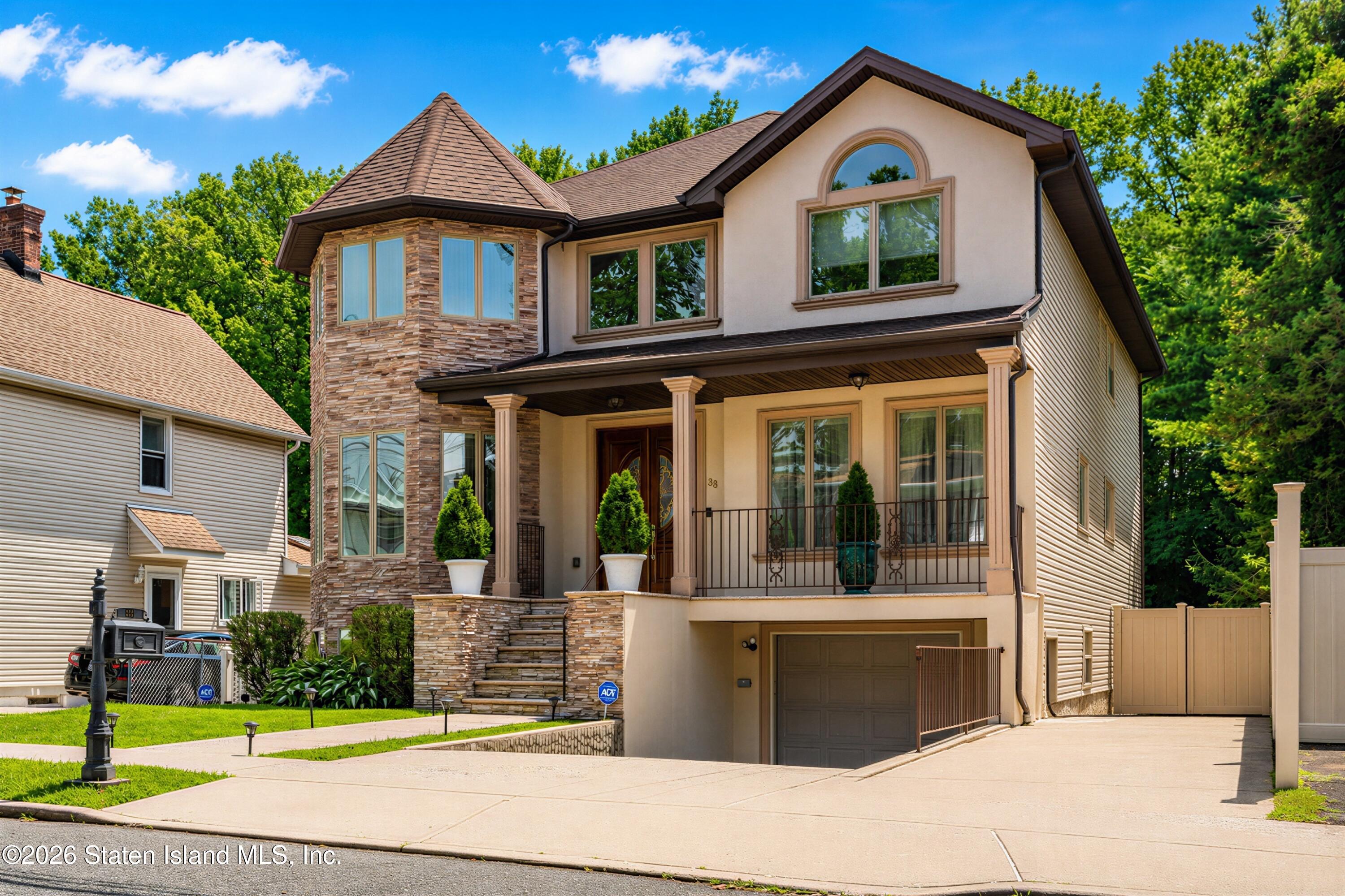 38 Oswald Pl, Staten Island, NY 10309 photo