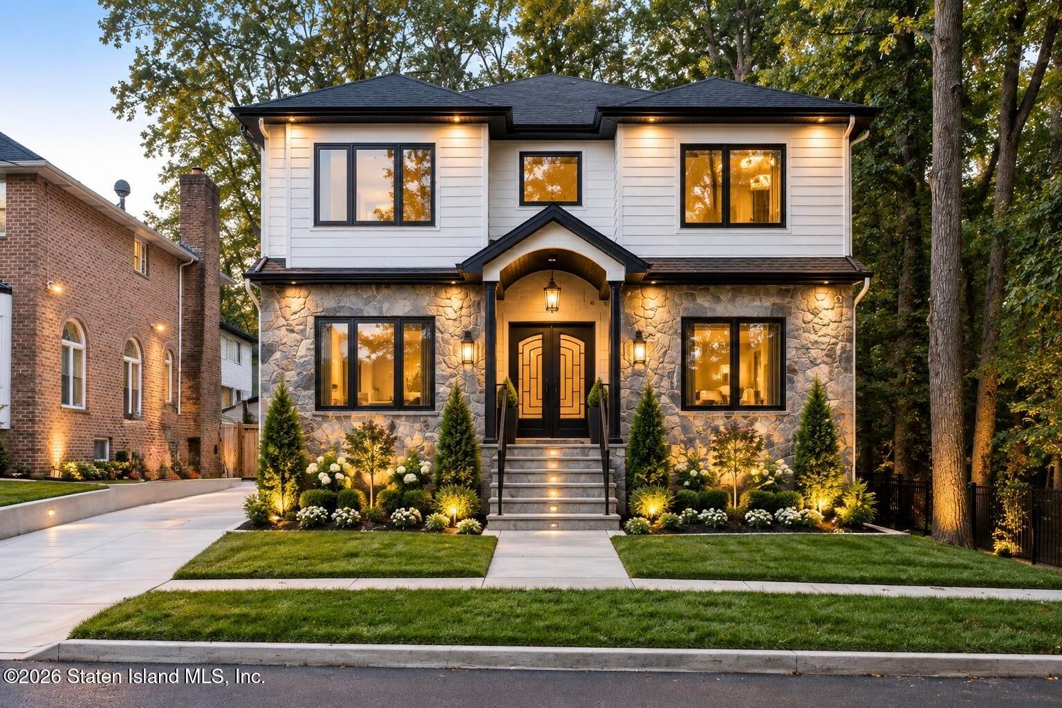 85 Trenton Ct, Staten Island, NY 10309