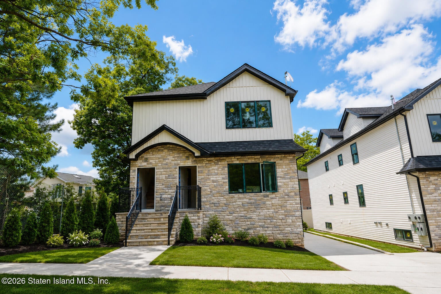 27 Inez St, Staten Island, NY 10309 photo