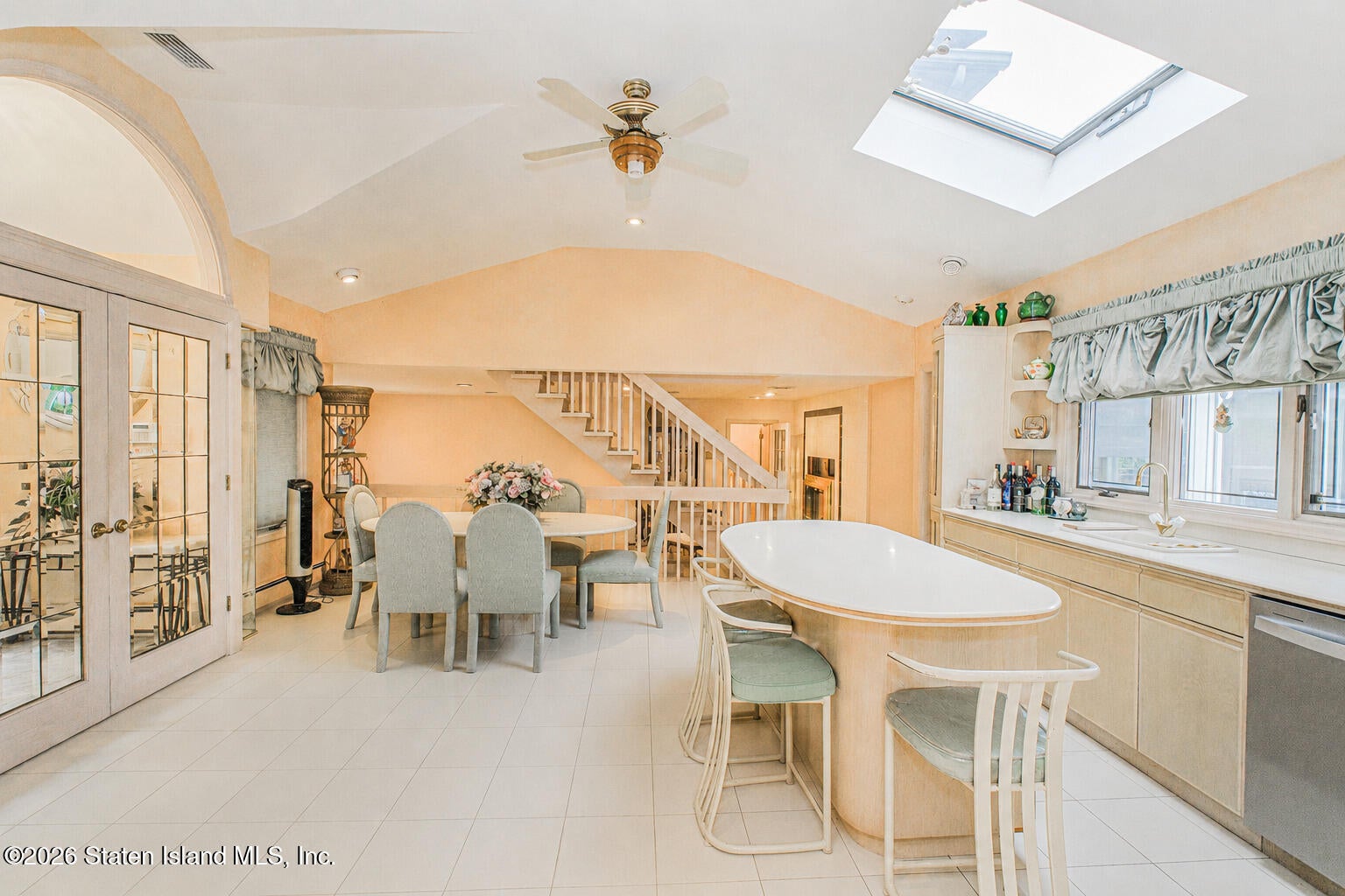 1061 Woodhull Ave, Staten Island, NY 10312 photo