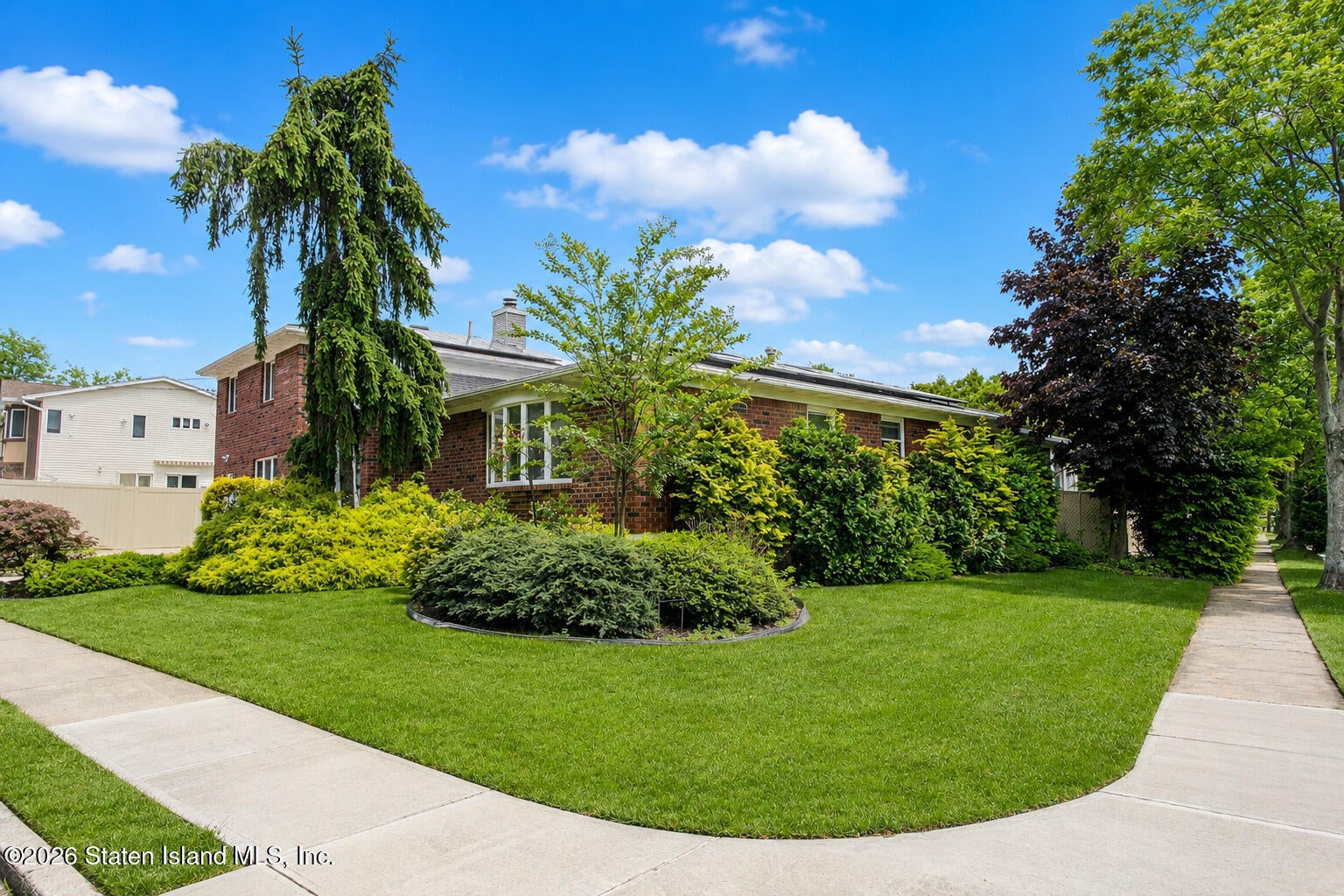 1061 Woodhull Ave, Staten Island, NY 10312 photo