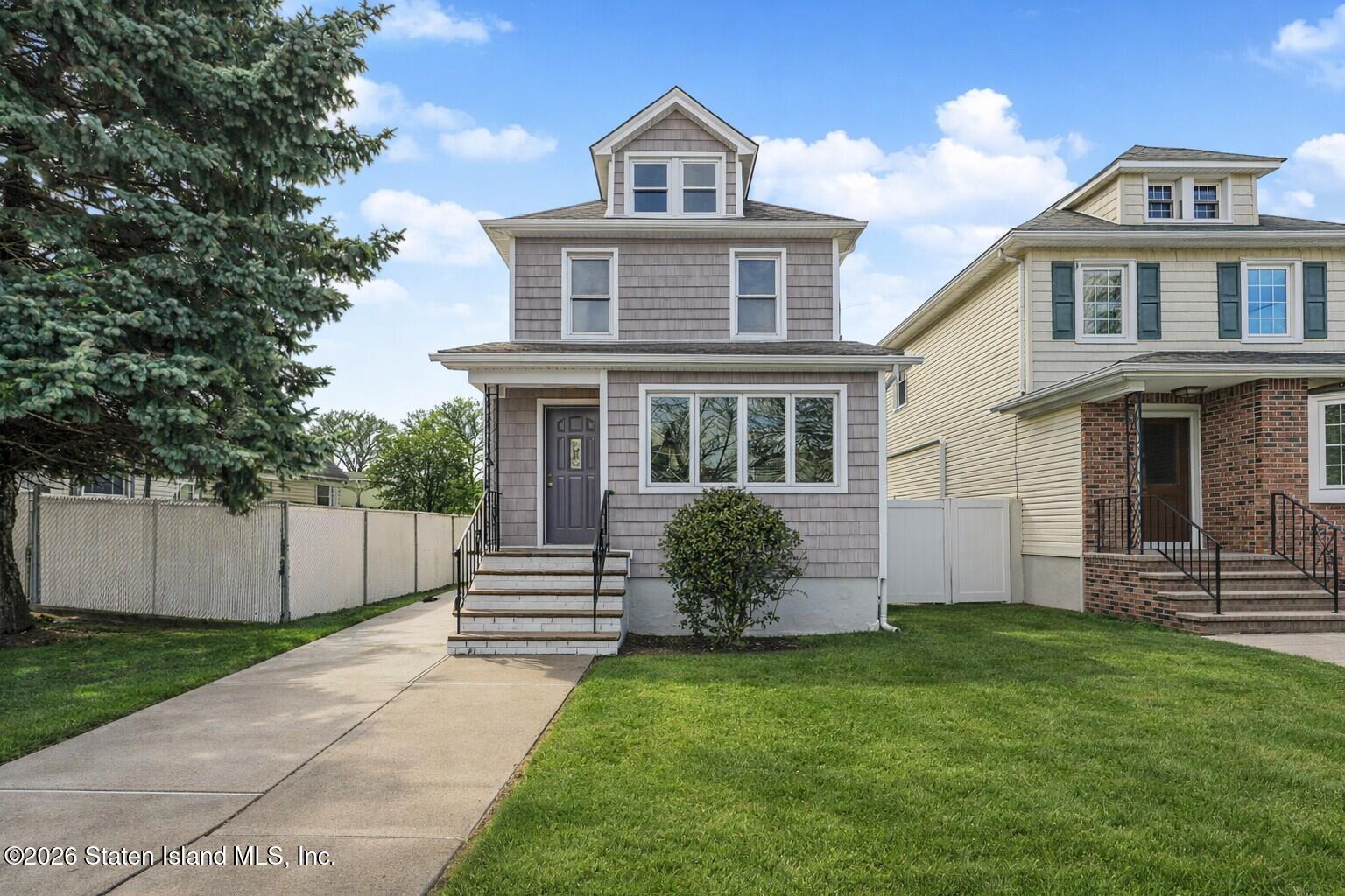 332 Willowbrook Rd, Staten Island, NY 10314