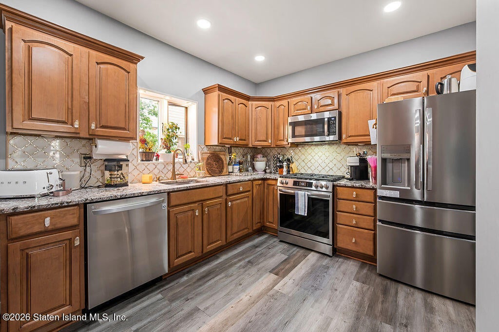 63 Coddington Ave, Staten Island, NY 10306 photo