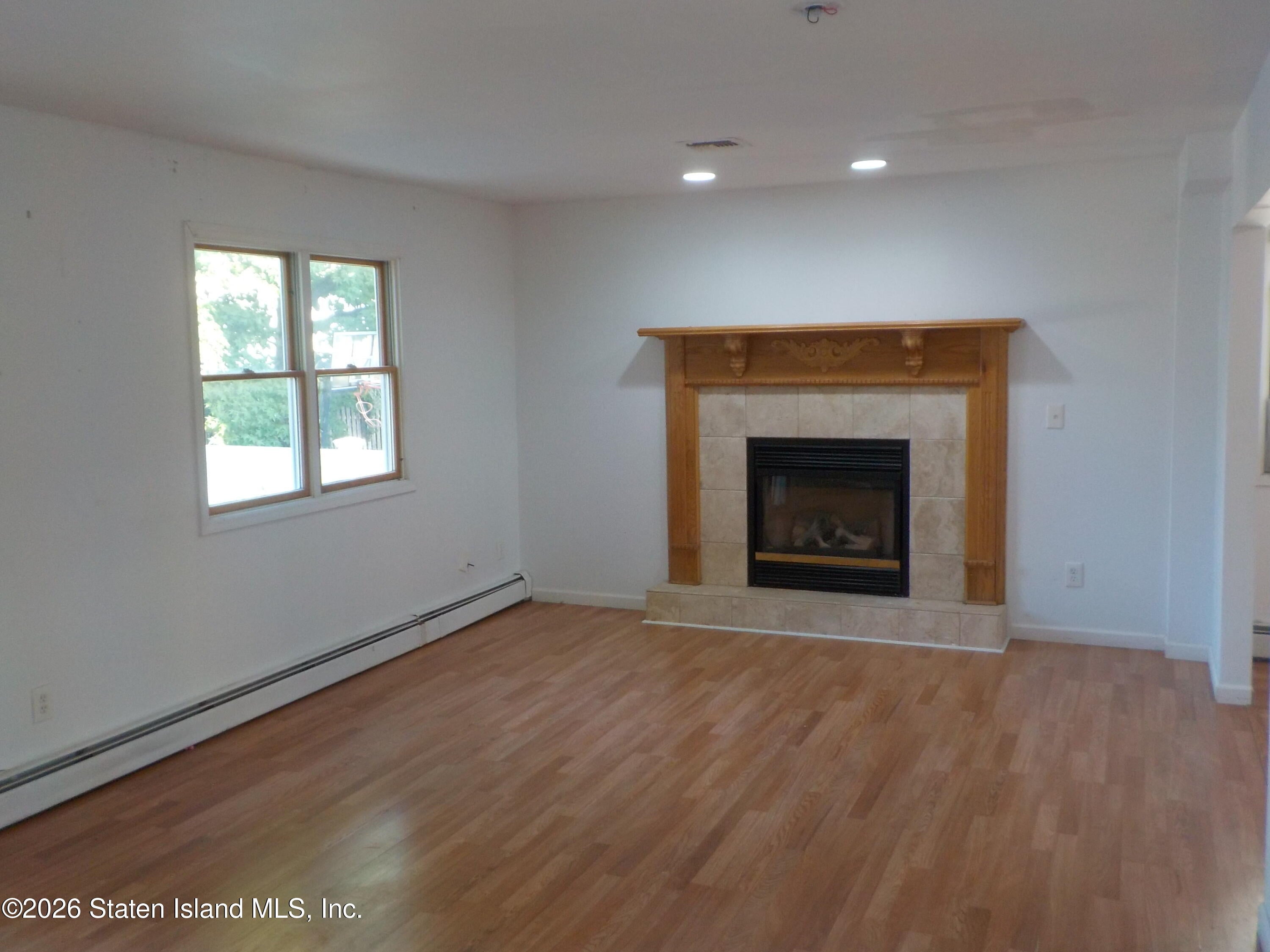 335 Eltingville Blvd, Staten Island, NY 10312 photo