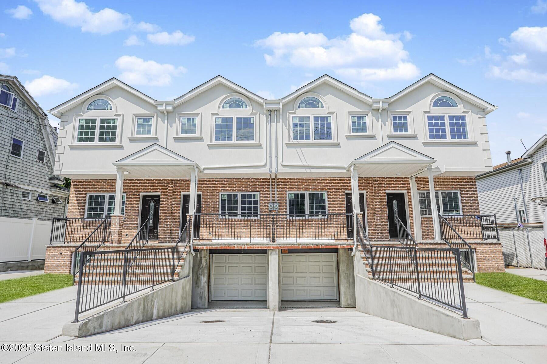 65 Grant St, Staten Island, NY 10301