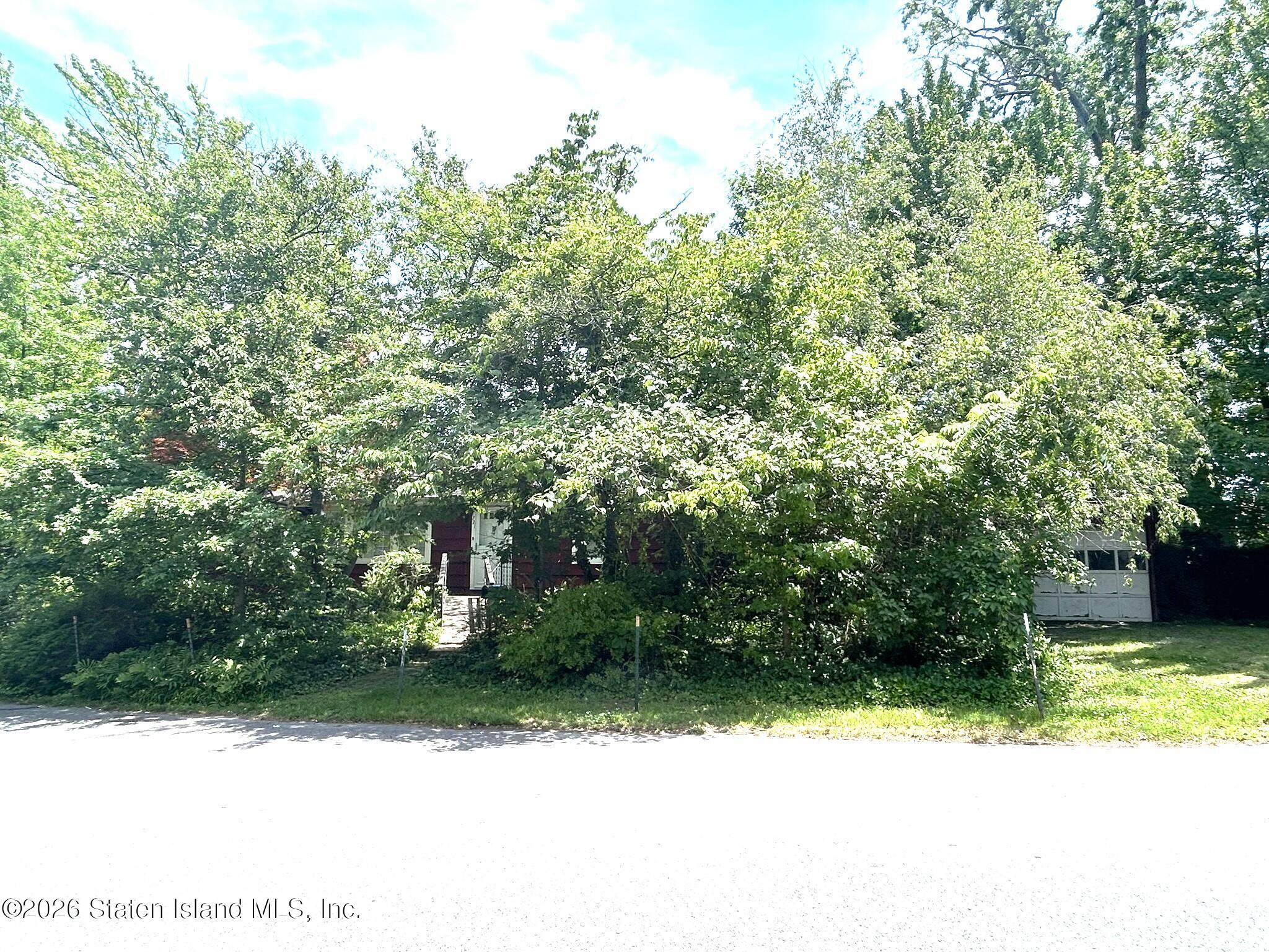 1721 Carlton Ave, Staten Island, NY 10309 photo