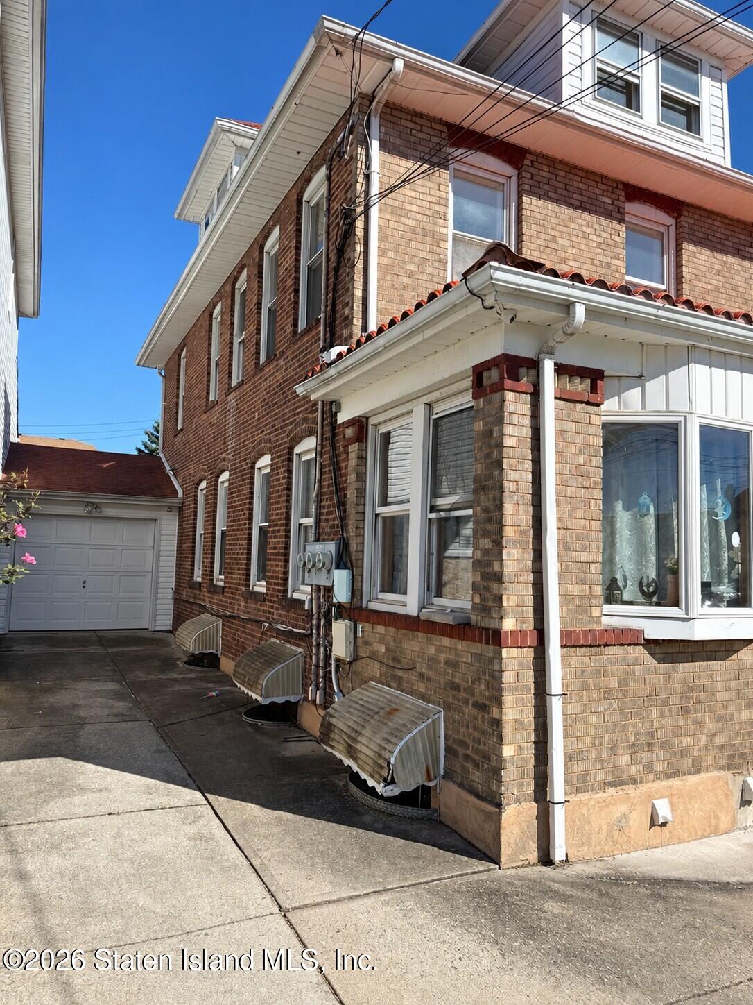 69 Windom Ave, Staten Island, NY 10305 photo
