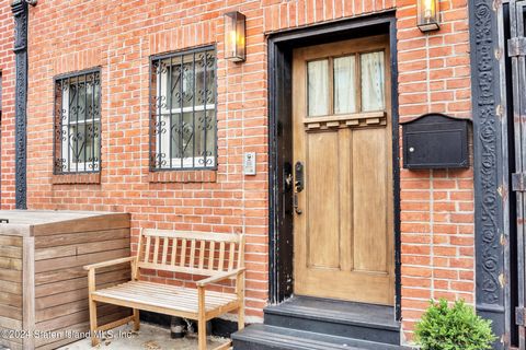 Townhouse in Brooklyn NY 10 Carroll Street.jpg