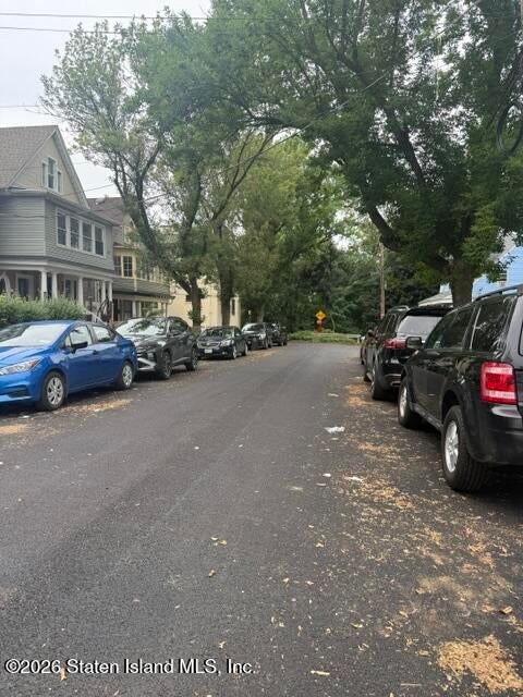 10 Egmont Pl, Staten Island, NY 10301 photo