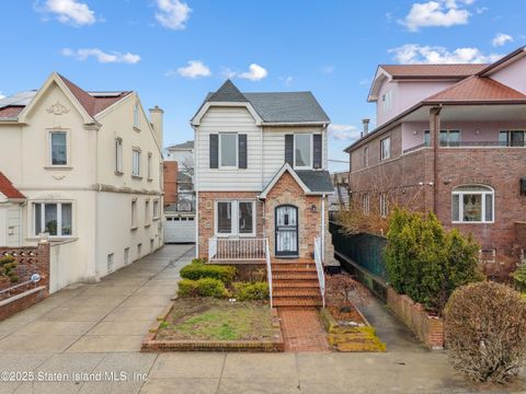 Single Family Residence in Brooklyn NY 17 Coleridge Street.jpg