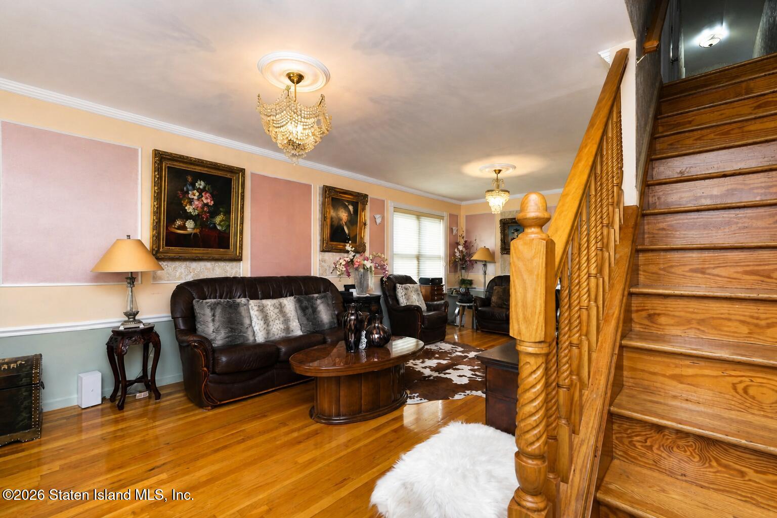 282 Seguine Ave, Staten Island, NY 10309 photo
