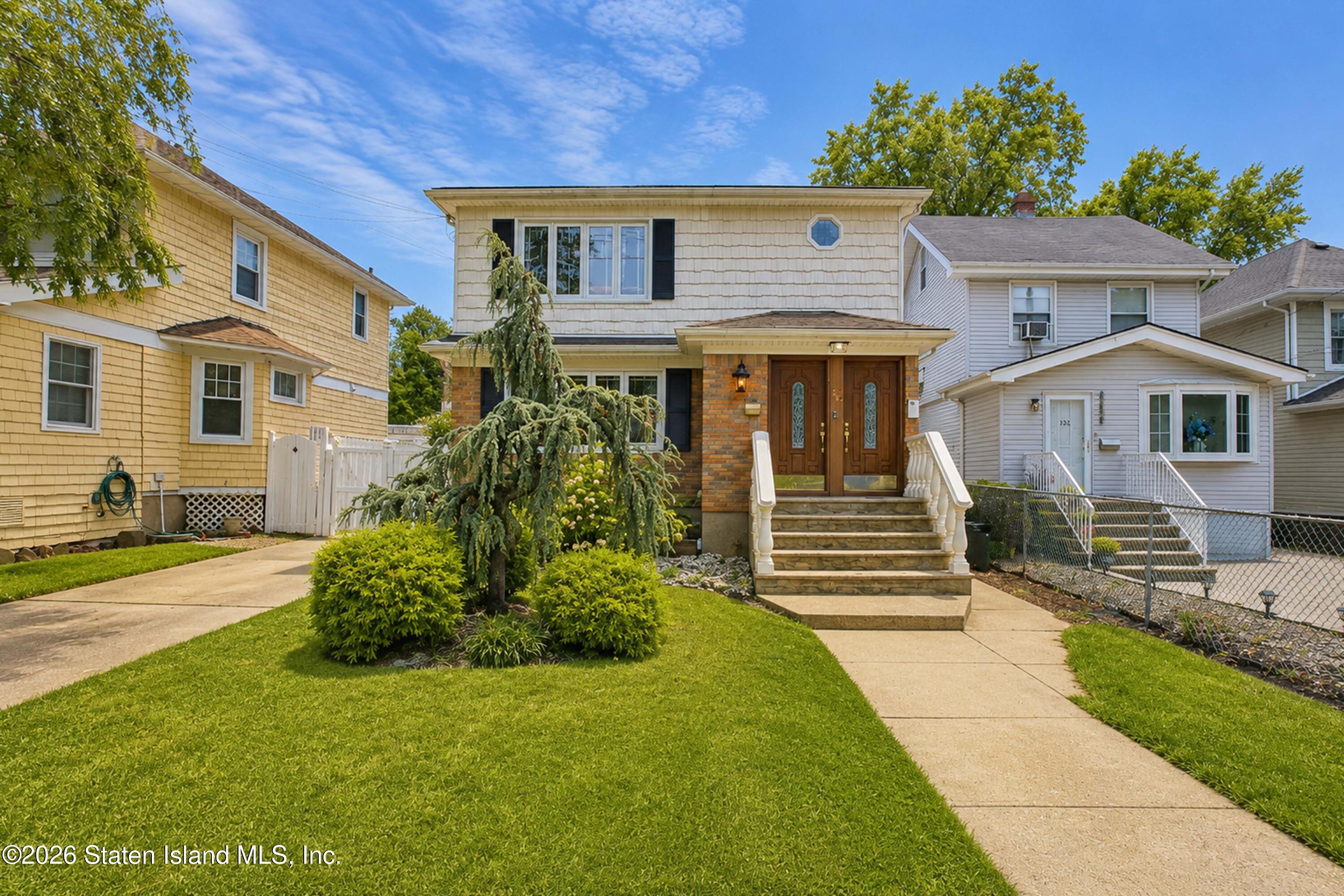 184 Slosson Ave, Staten Island, NY 10314