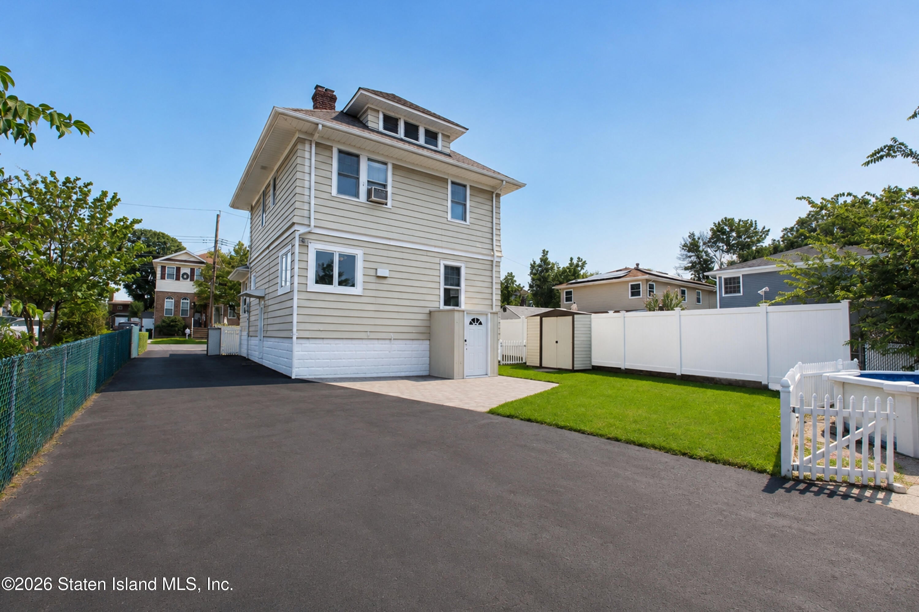 166 Butler Ave, Staten Island, NY 10307 photo