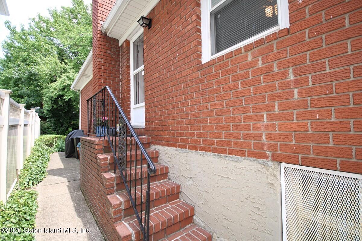 43 Cloverdale Ave, Staten Island, NY 10308 photo