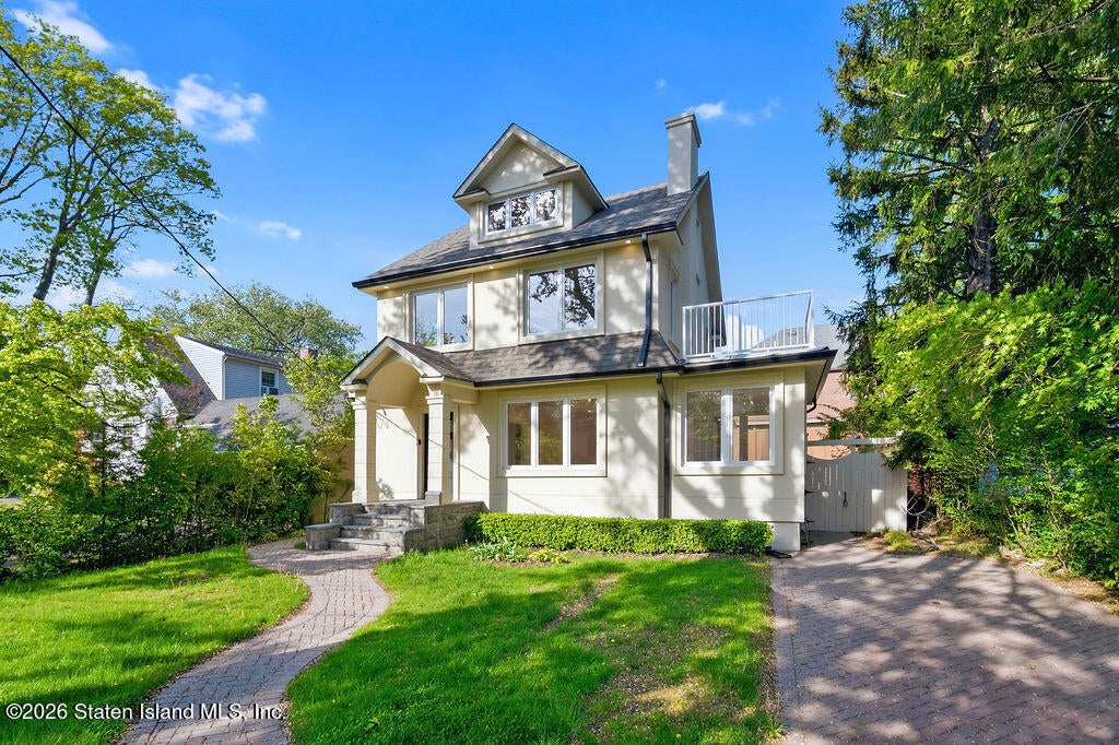 55 Wadsworth Rd, Staten Island, NY 10305