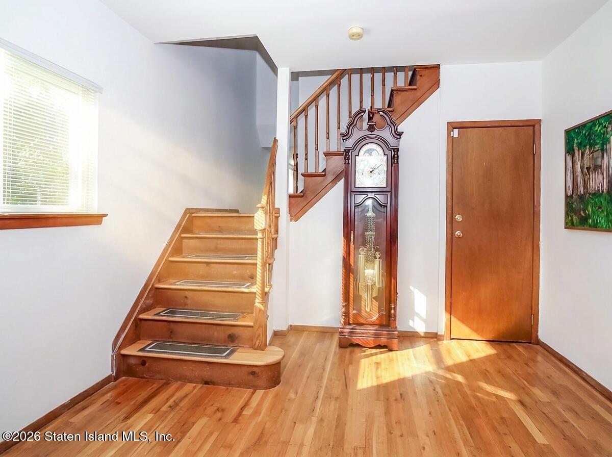 837 Rathbun Ave, Staten Island, NY 10309 photo