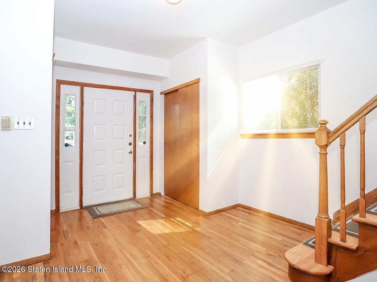837 Rathbun Ave, Staten Island, NY 10309 photo