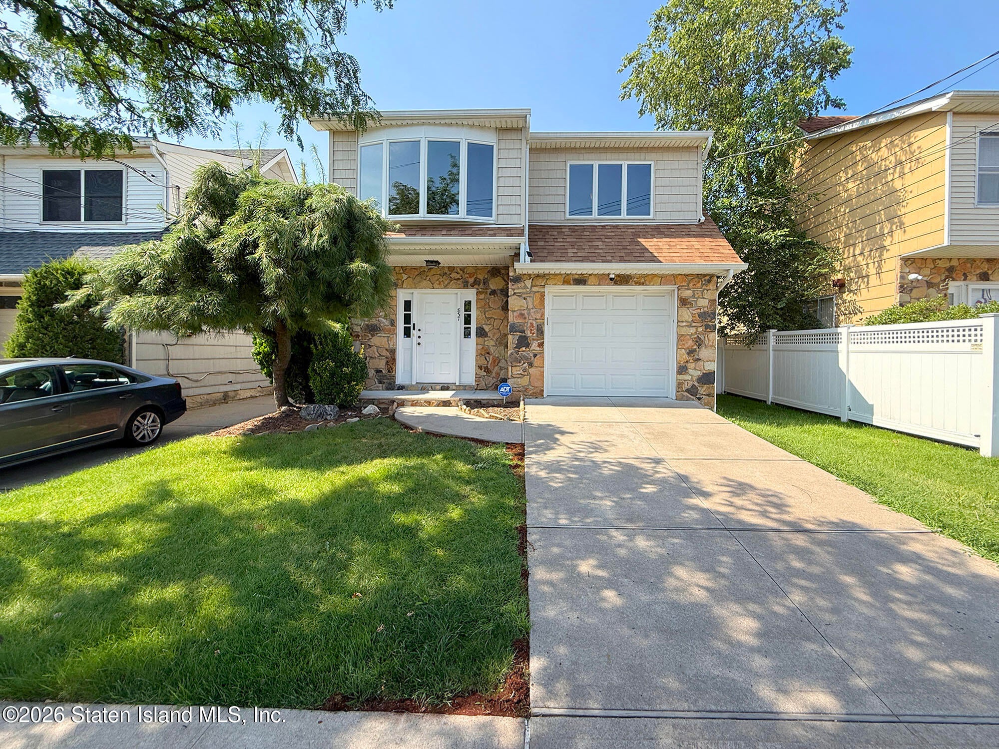 837 Rathbun Ave, Staten Island, NY 10309