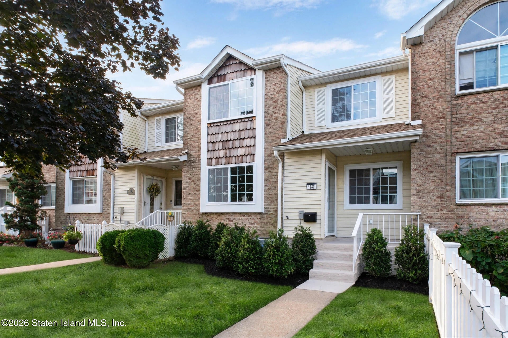 18 Dreyer Ave, Staten Island, NY 10314